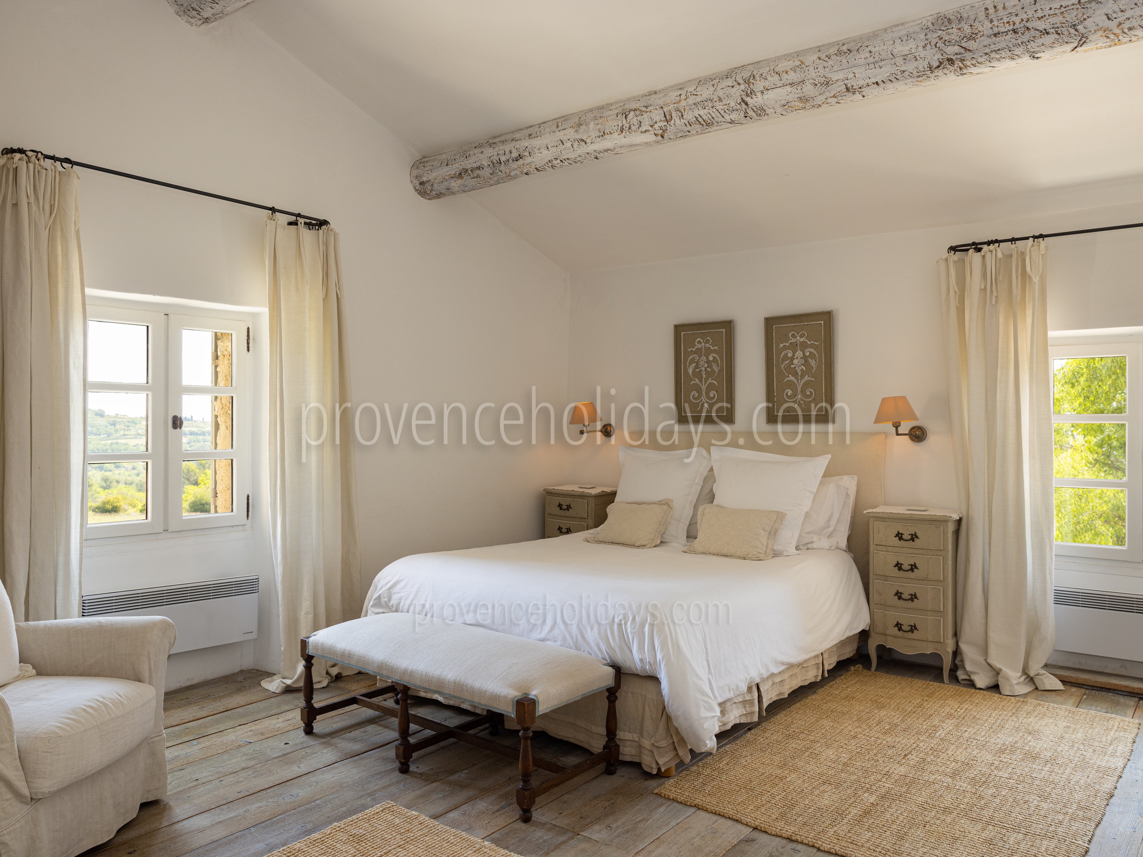 39 - Le Mas de Murs: Villa: Bedroom