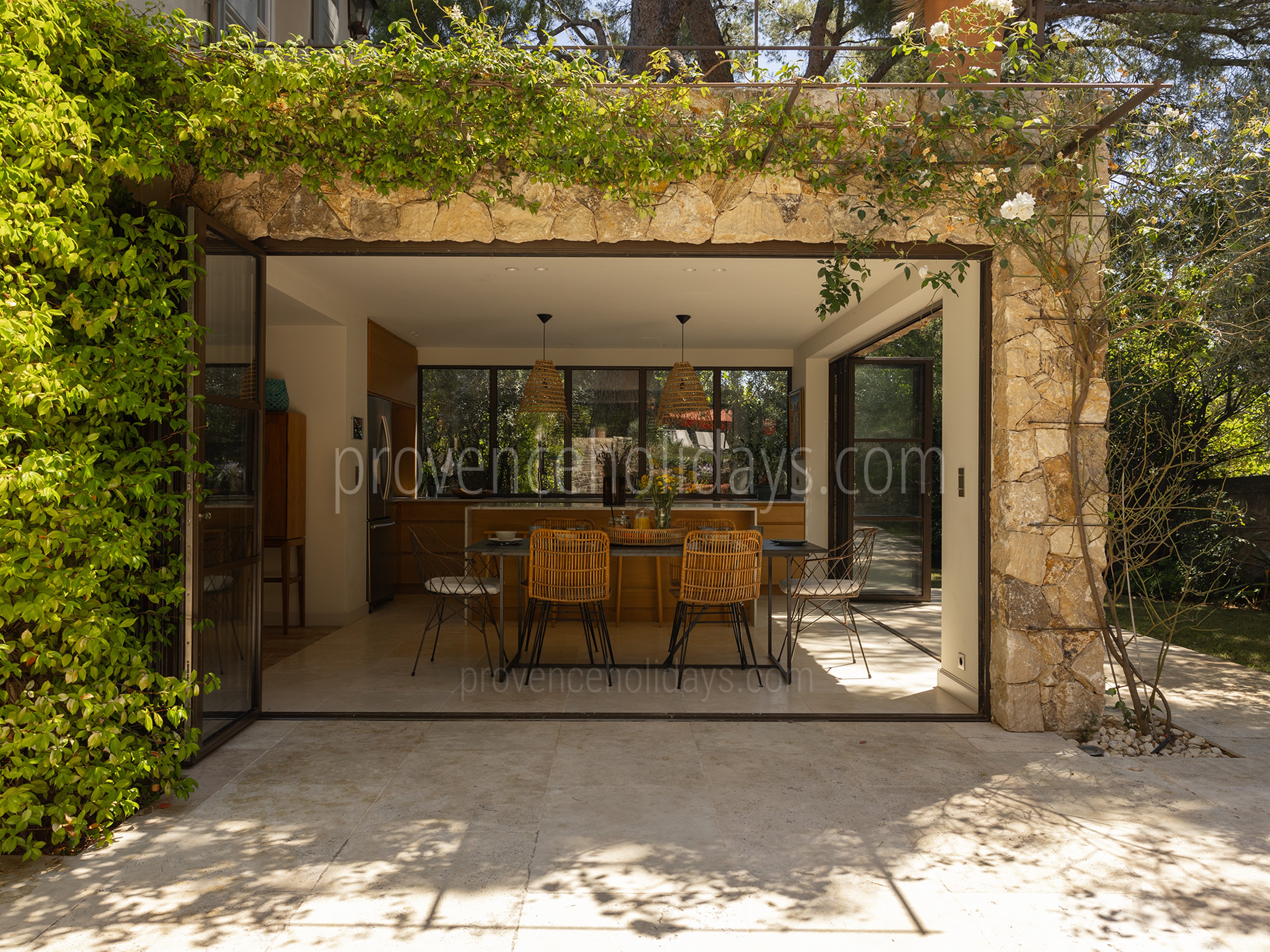 15 - Maison Cézanne: Villa: Exterior