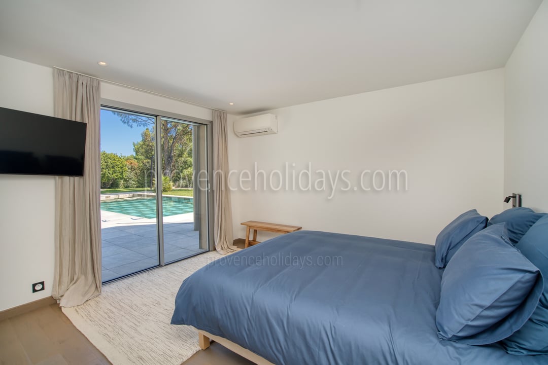 9 - Saphir de Mer: Villa: Bedroom