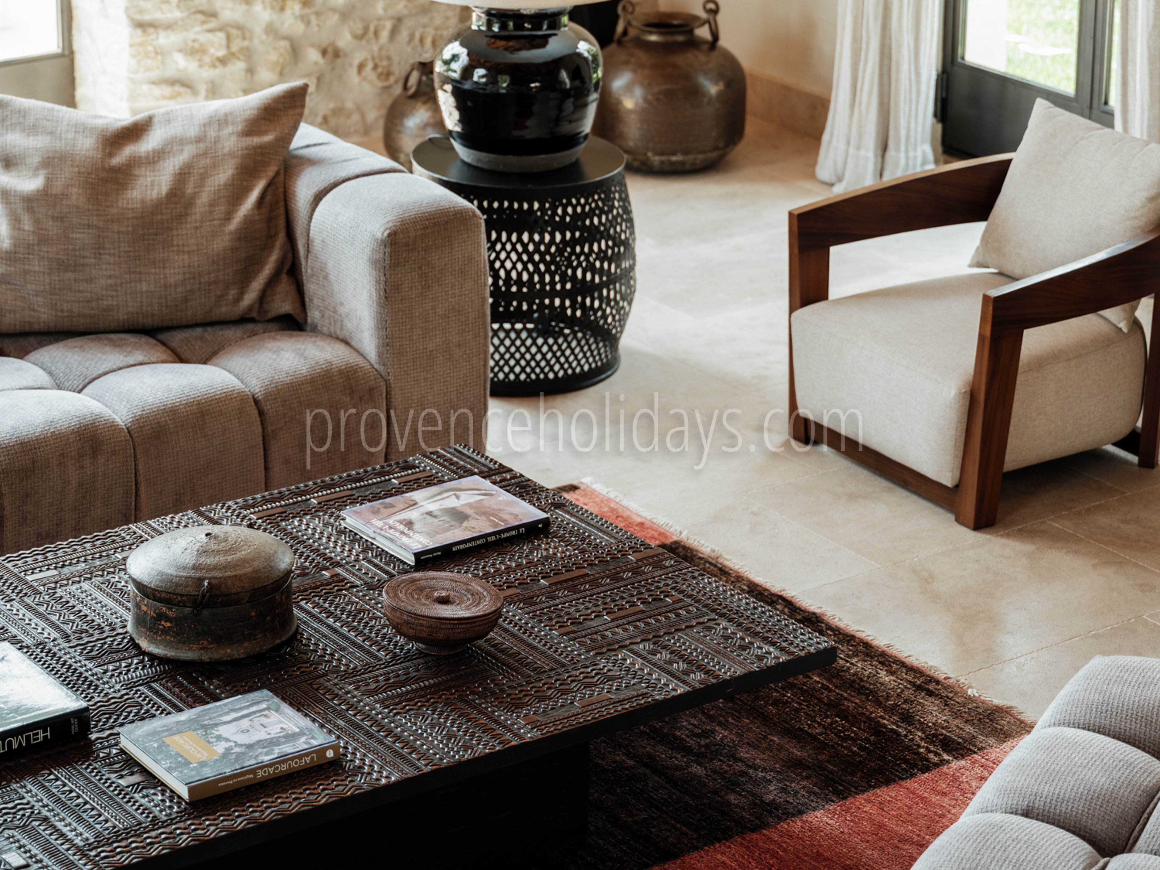 31 - La Bastide de Maussane: Villa: Interior