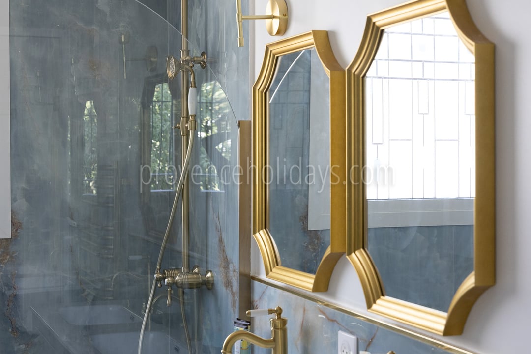 21 - Villa des Sables: Villa: Bathroom