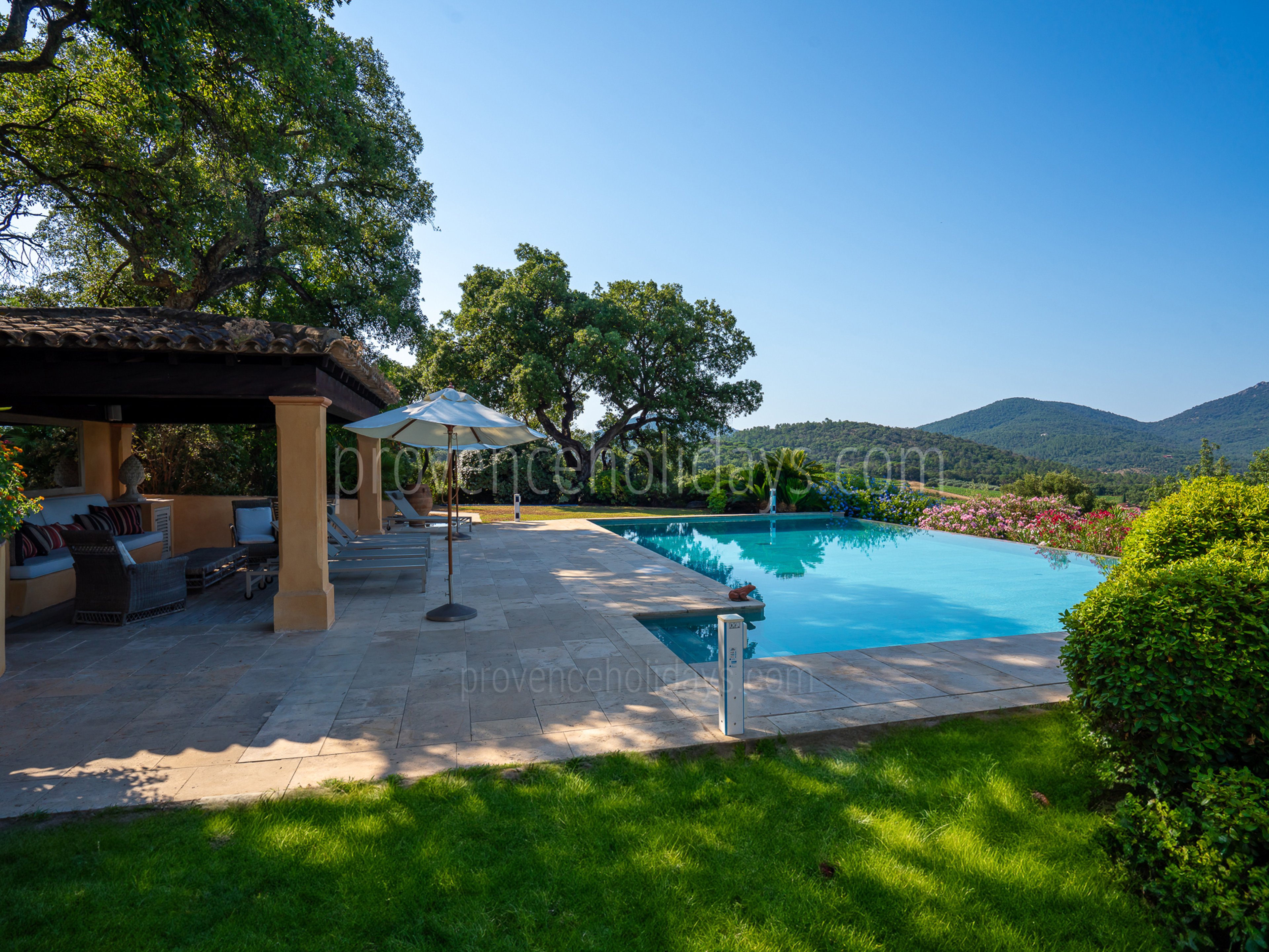 6 - Bastide Azurée: Villa: Exterior