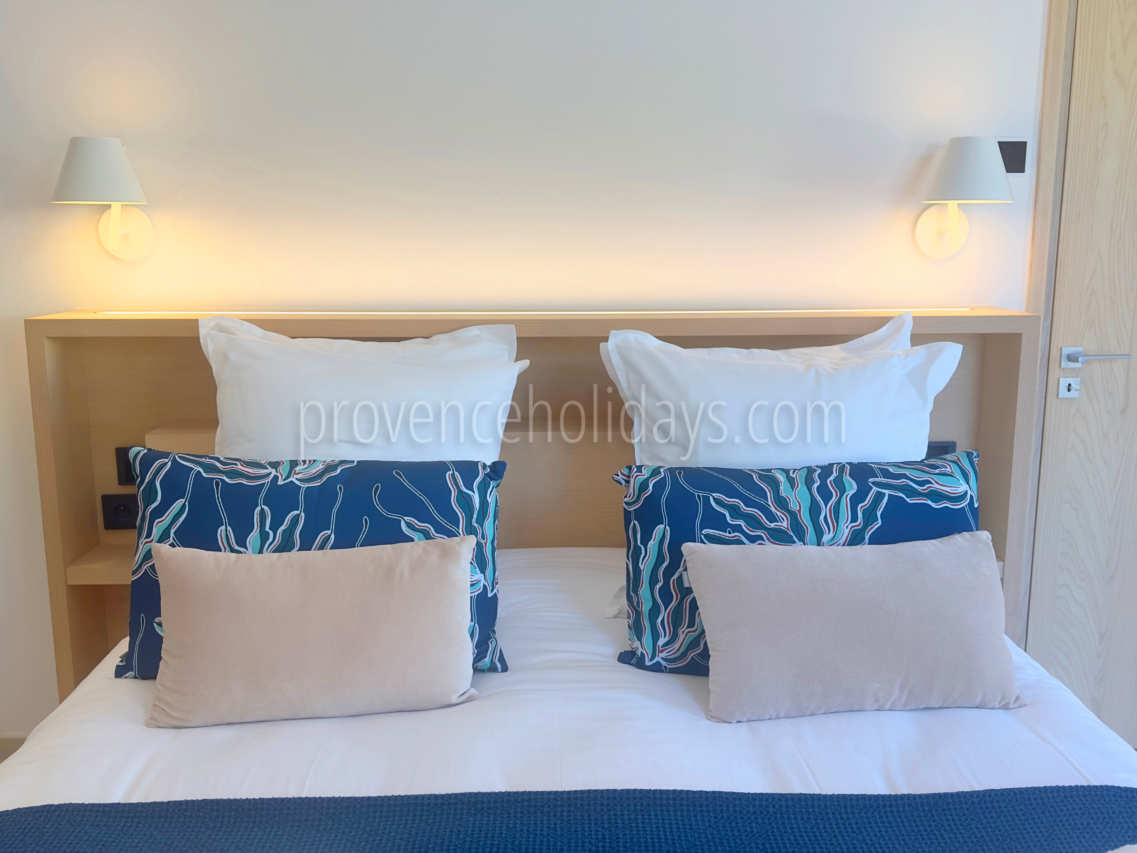 35 - Domaine Altavista: Villa: Bedroom 2
