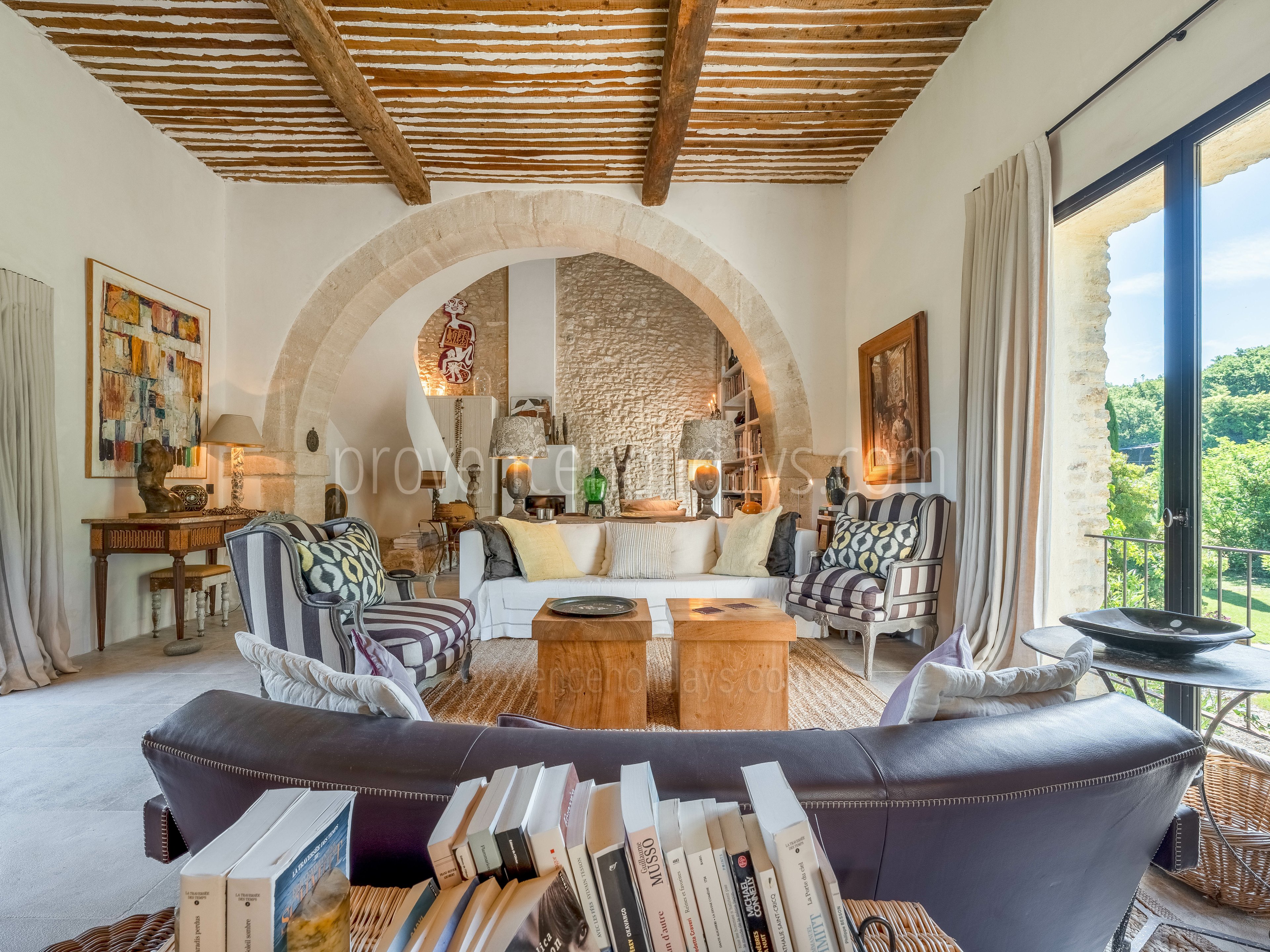 24 - La Chapelle Saint-Pons: Villa: Interior