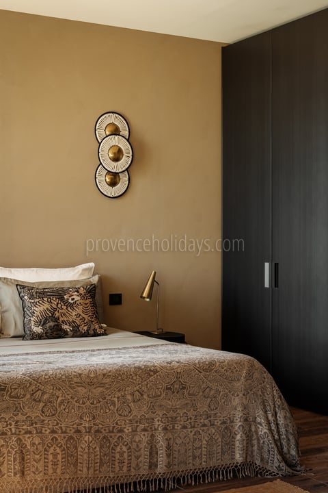 8 - Villa Paradis: Villa: Bedroom