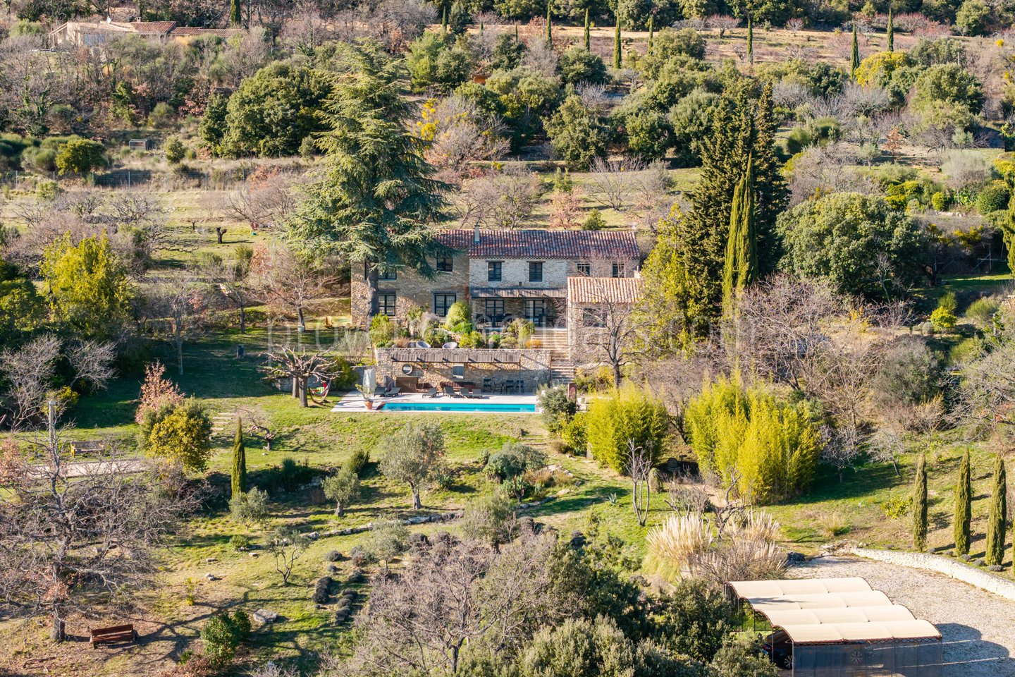 1 - Renovated Property in Gordes: Villa: Exterior