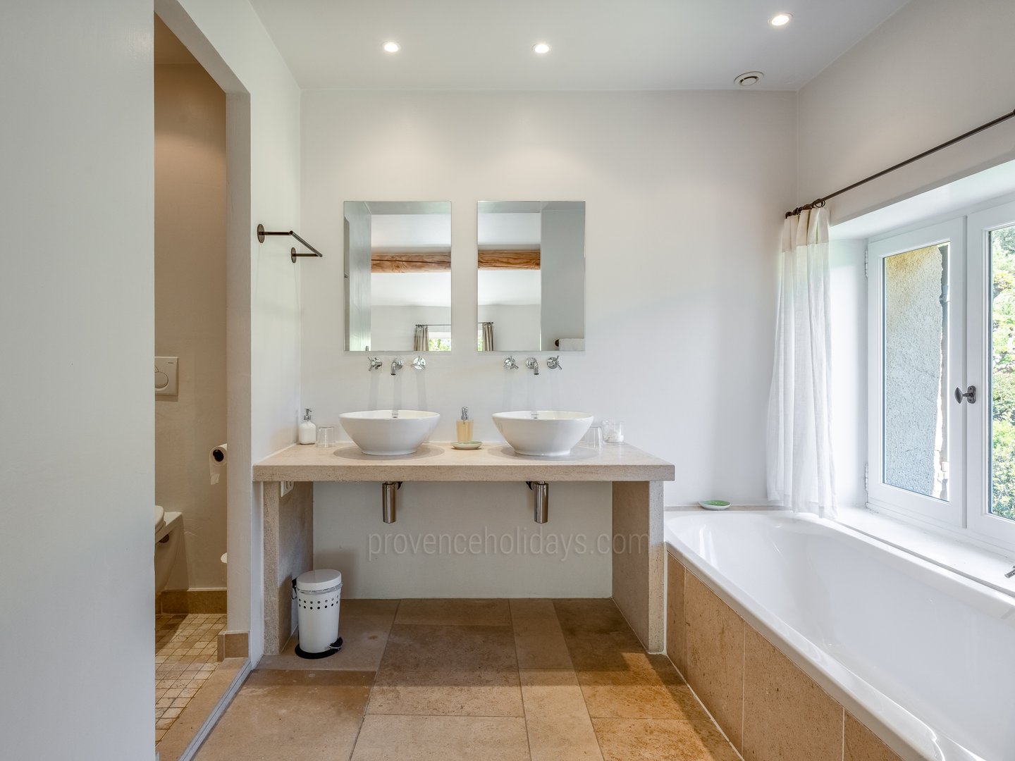 41 - Le Mas des Vignes: Villa: Bathroom