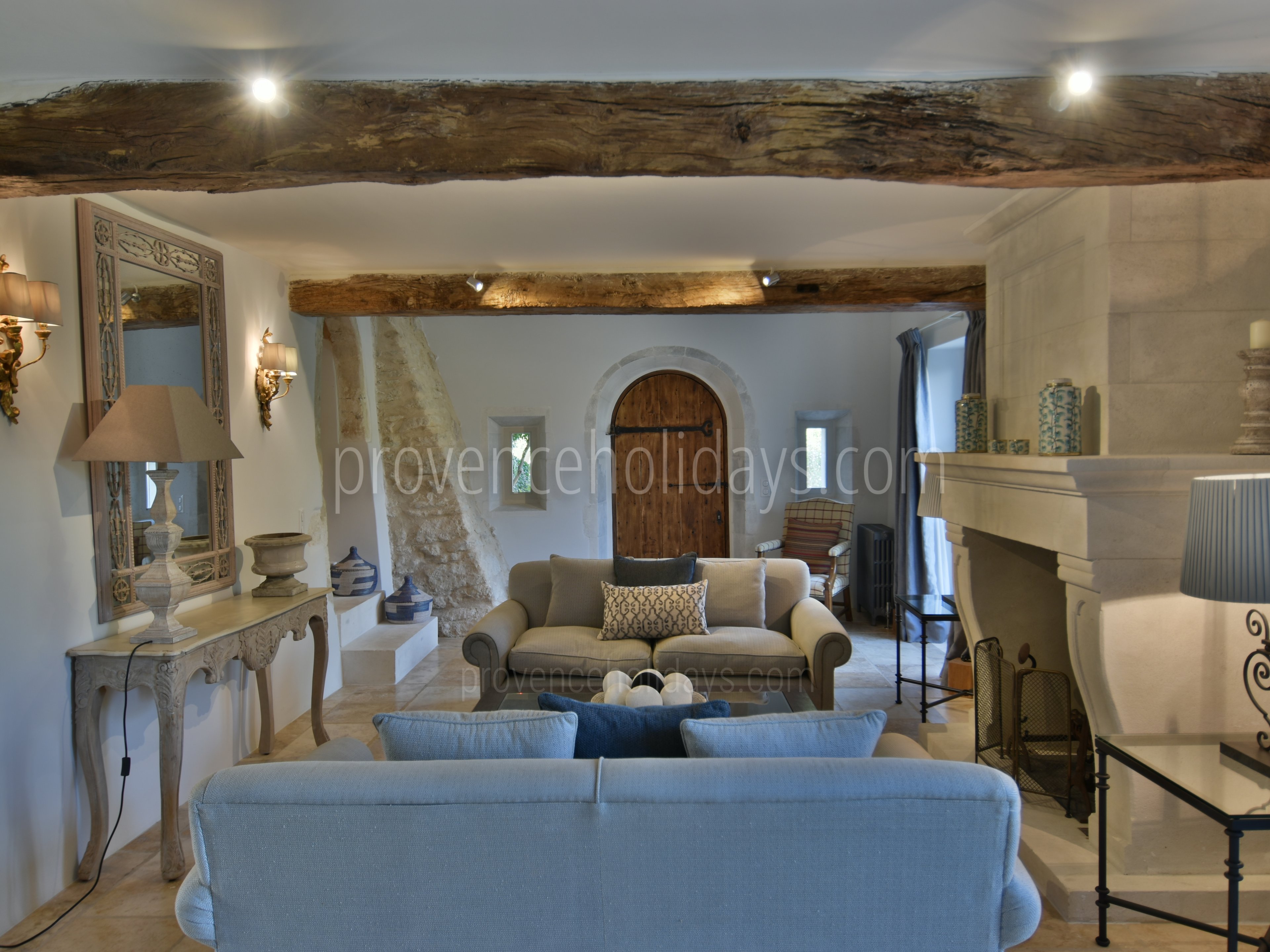 27 - Chez Emile: Villa: Interior