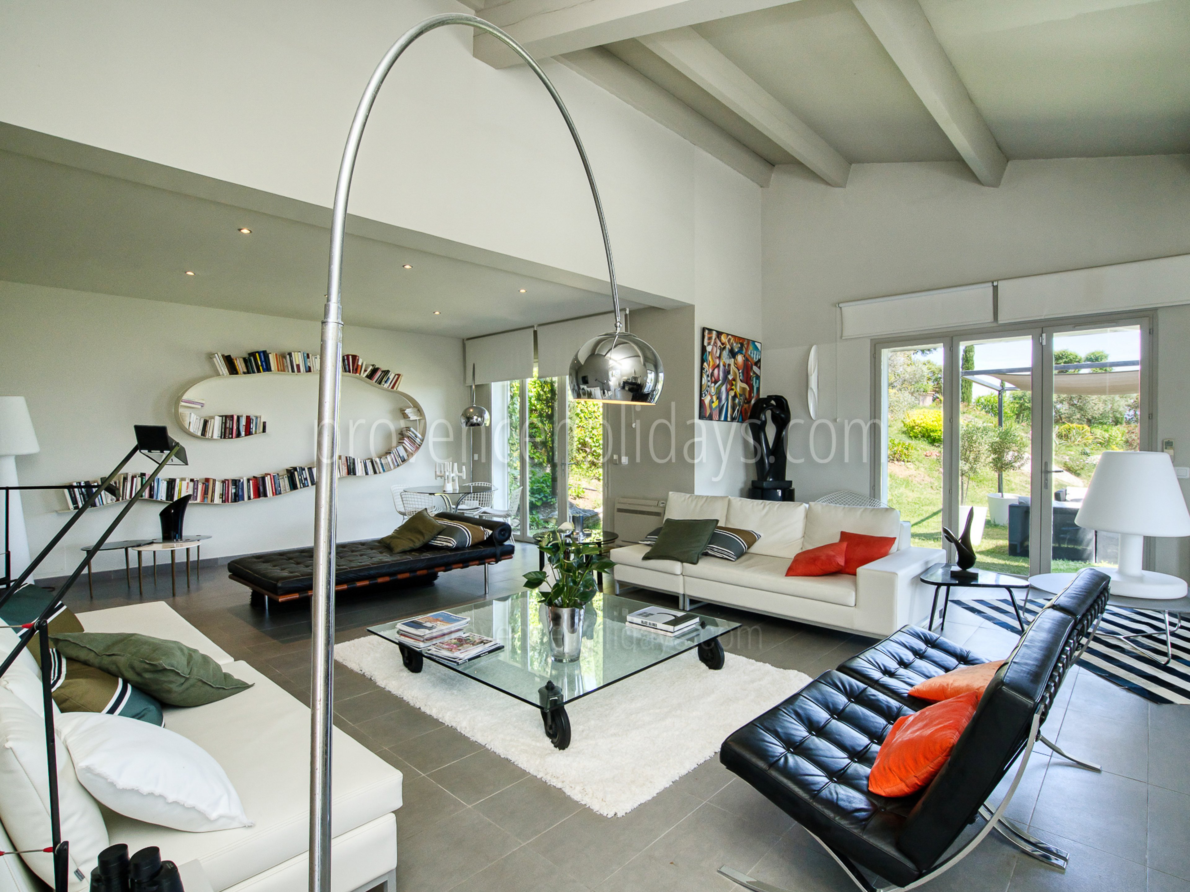 27 - Mistral Serene: Villa: Interior