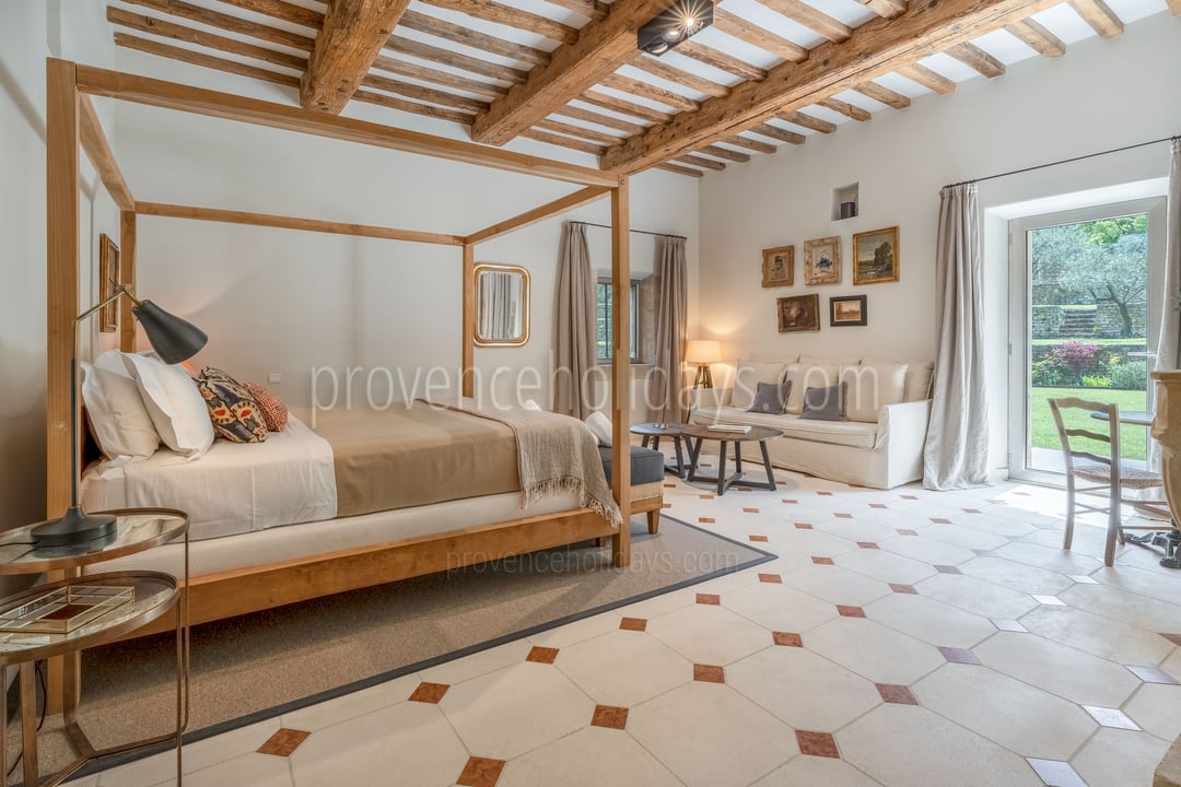 35 - Le Mas de Goult (24): Villa: Bedroom