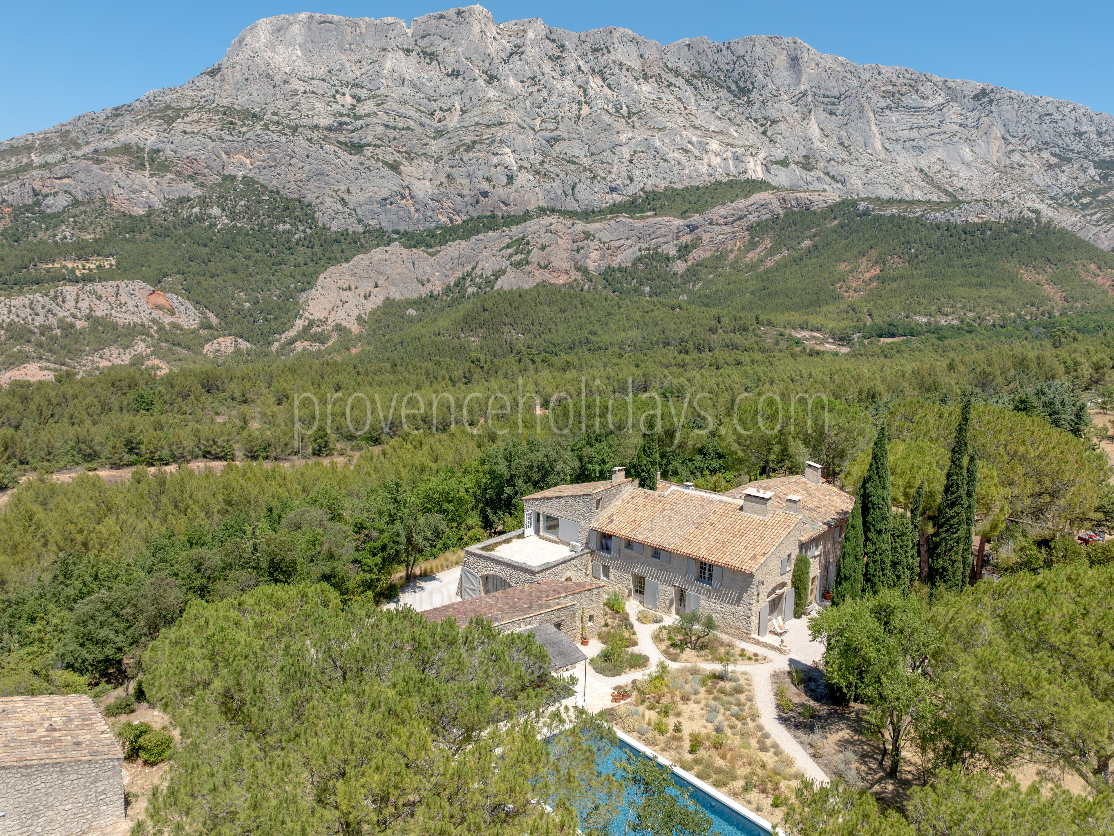 25 - Domaine de la Grande Victoire: Villa: Exterior