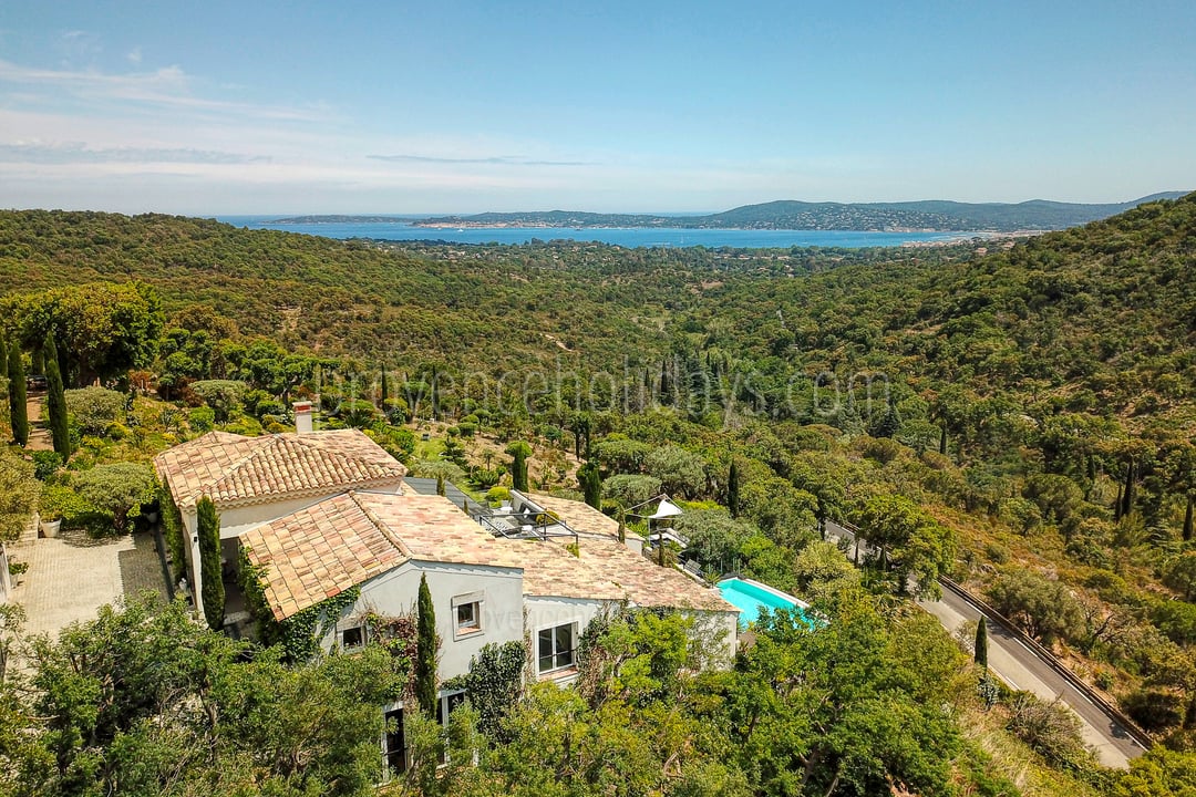 9 - Mistral Serene: Villa: Exterior