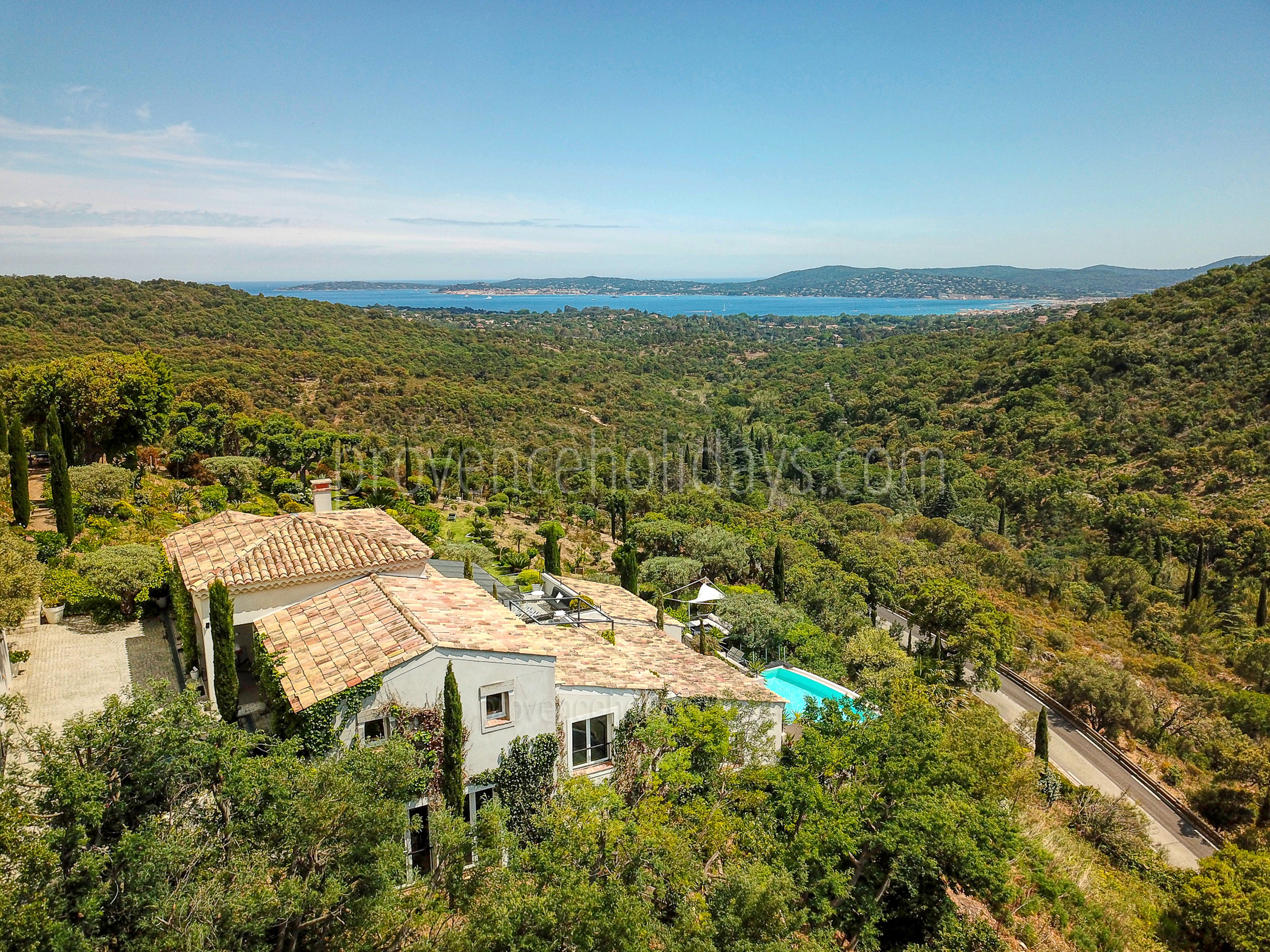 9 - Mistral Serene: Villa: Exterior