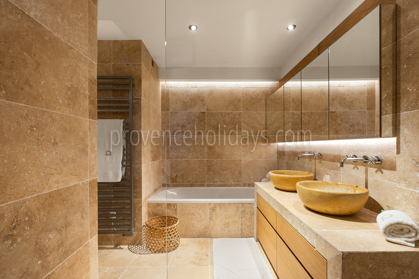 9 - Domaine Three Lakes: Villa: Bathroom