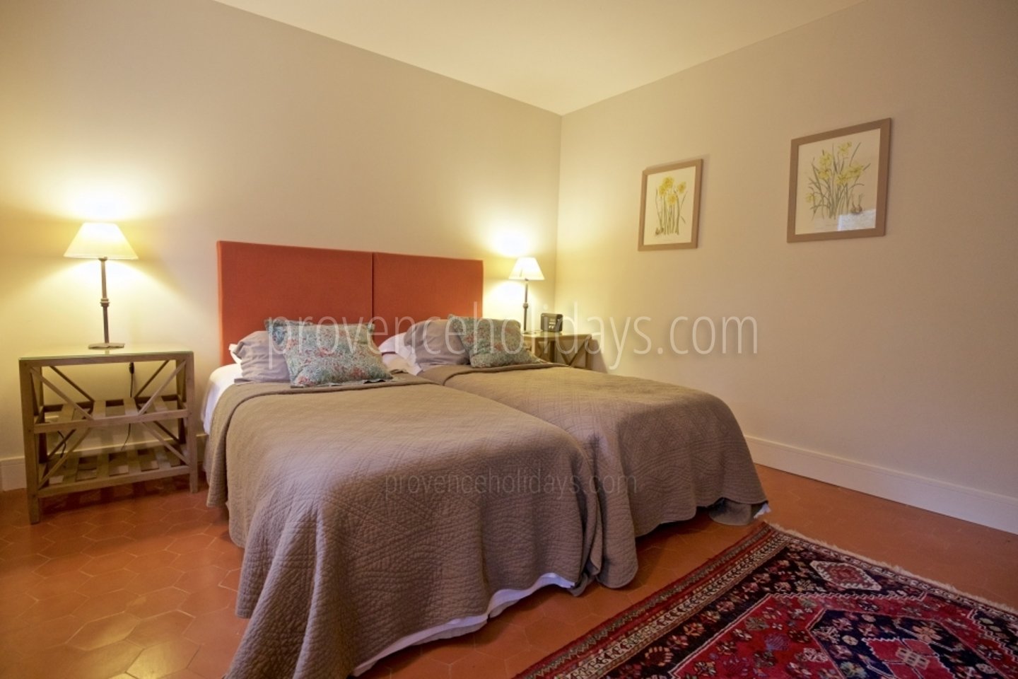 23 - Mas Tranquil: Villa: Bedroom