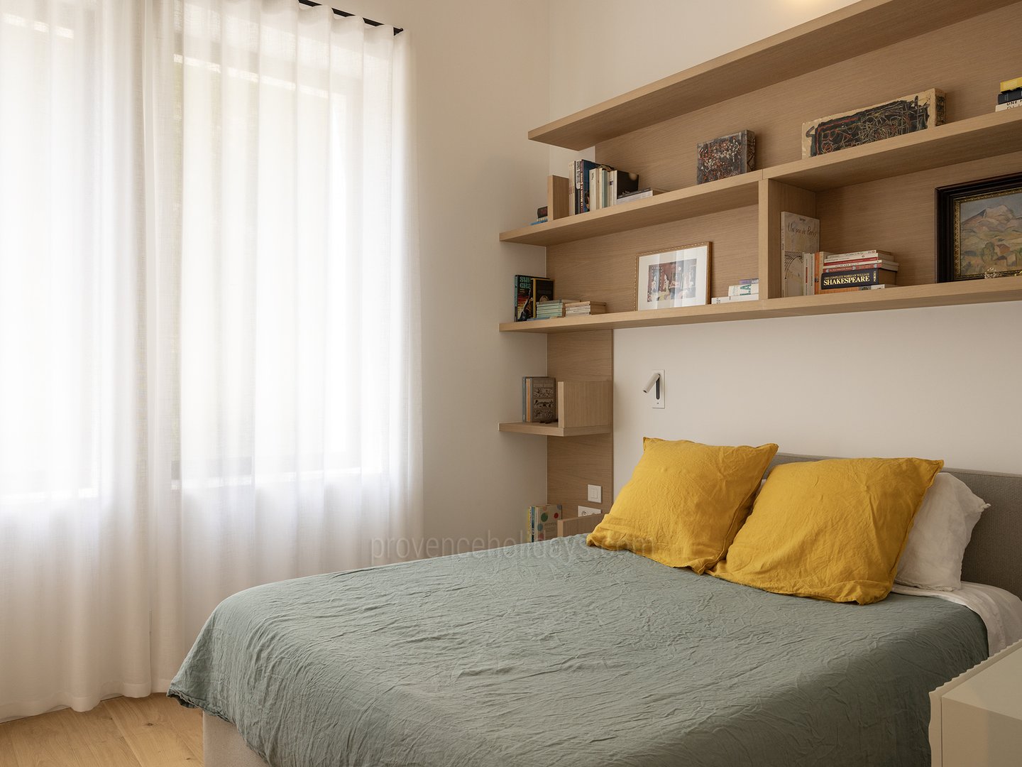 15 - Maison La Source: Villa: Bedroom