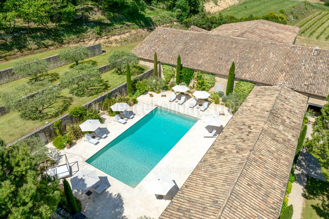 17 - Le Mas de Goult (24): Villa: Pool