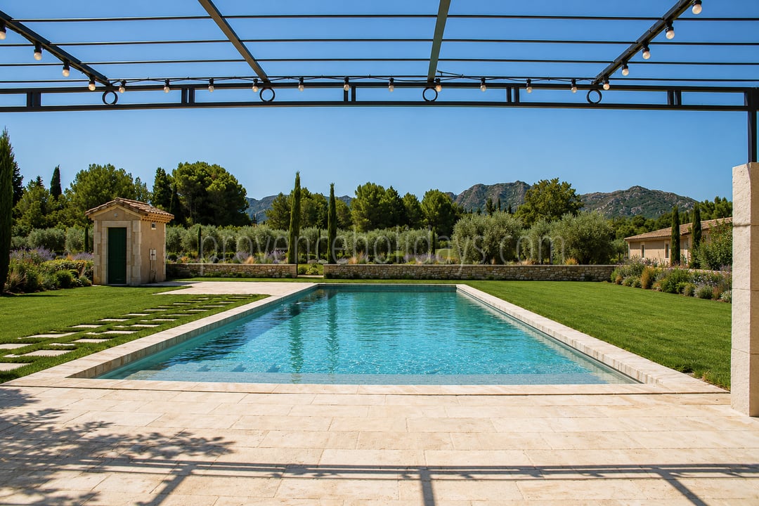 14 - Mas mit Tennisplatz in Eygalières: Villa: Pool