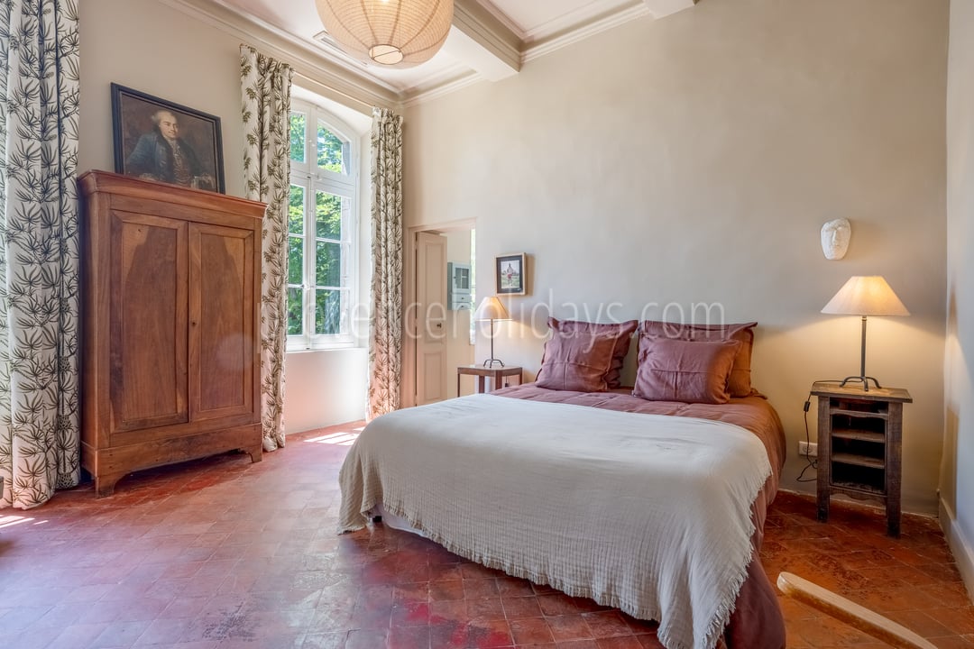 68 - La Bastide du Millénaire: Villa: Bedroom
