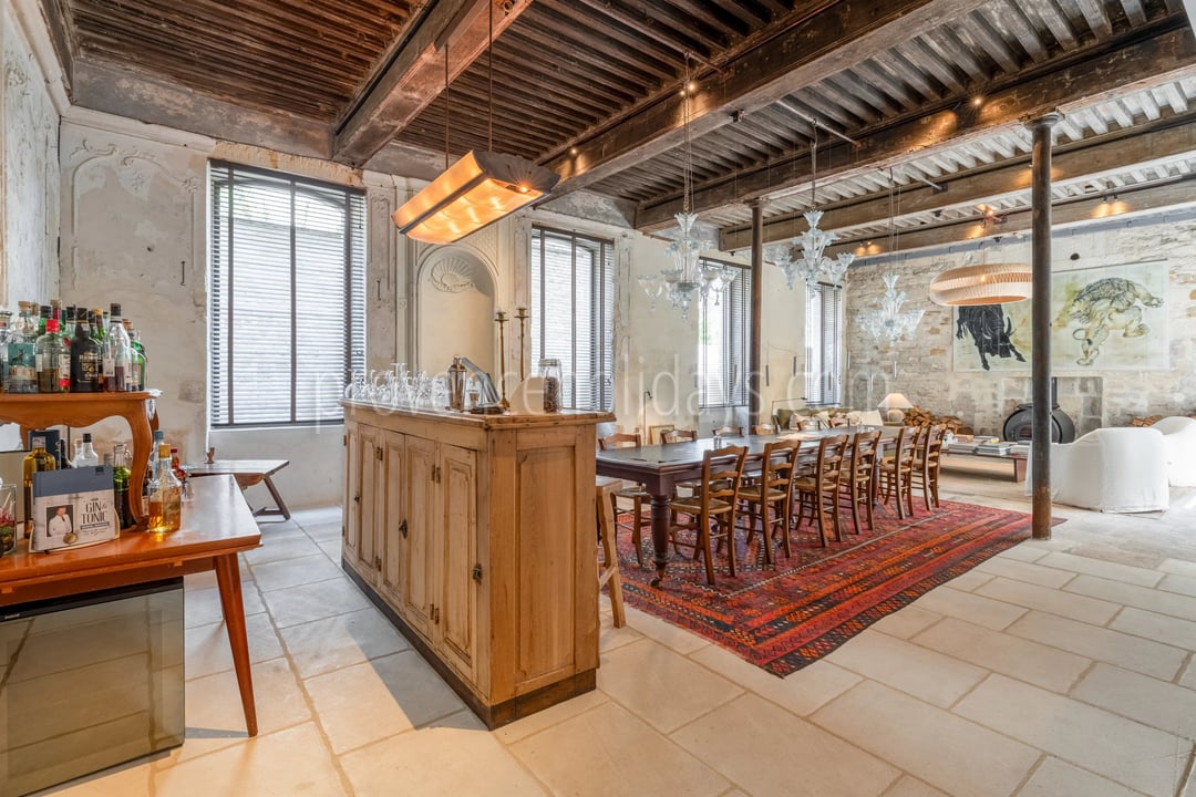 8 - Restored residence in Saint-Rémy-de-Provence: Villa: Interior