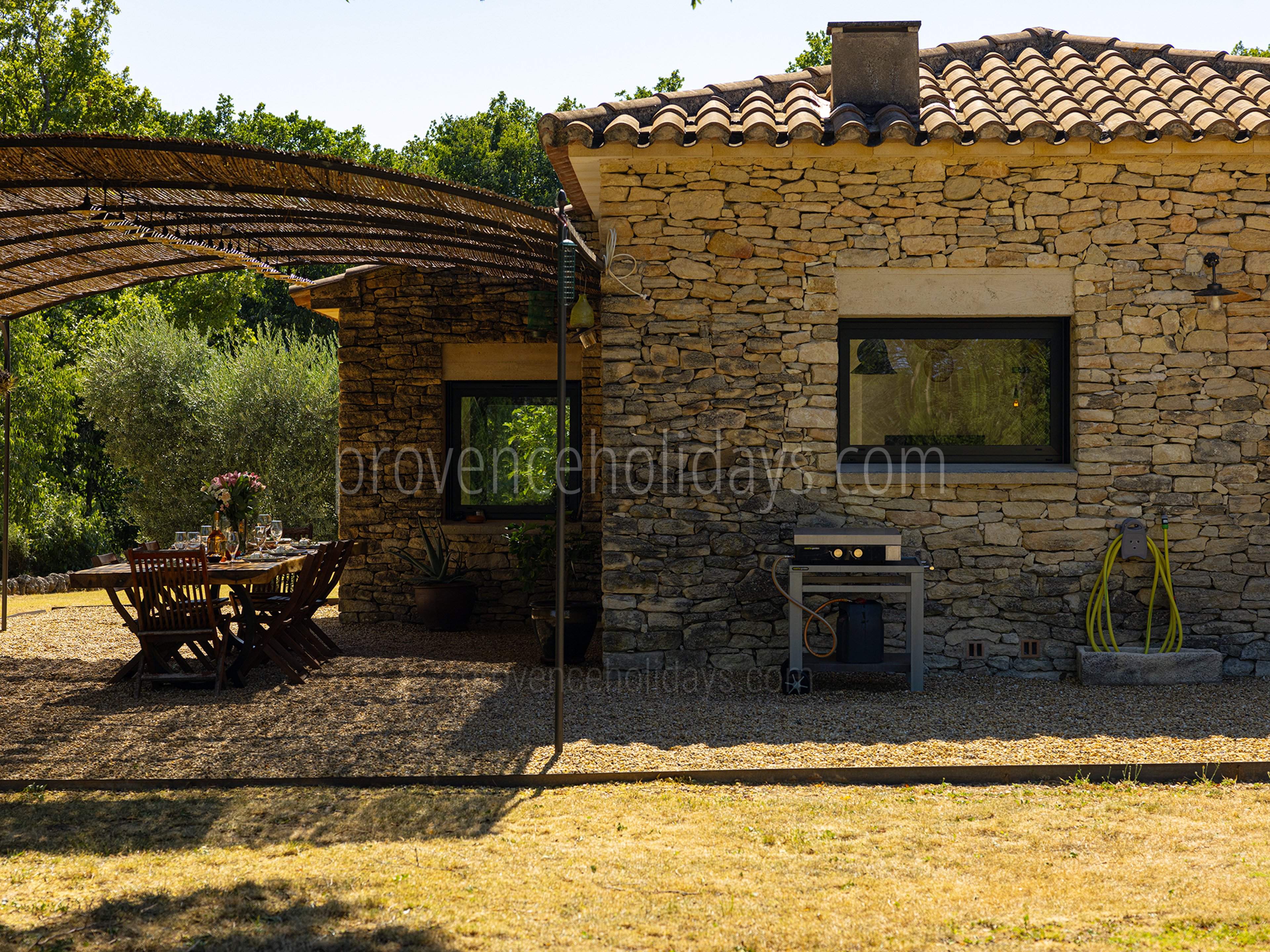 42 - Mas des Firmins: Villa: Exterior
