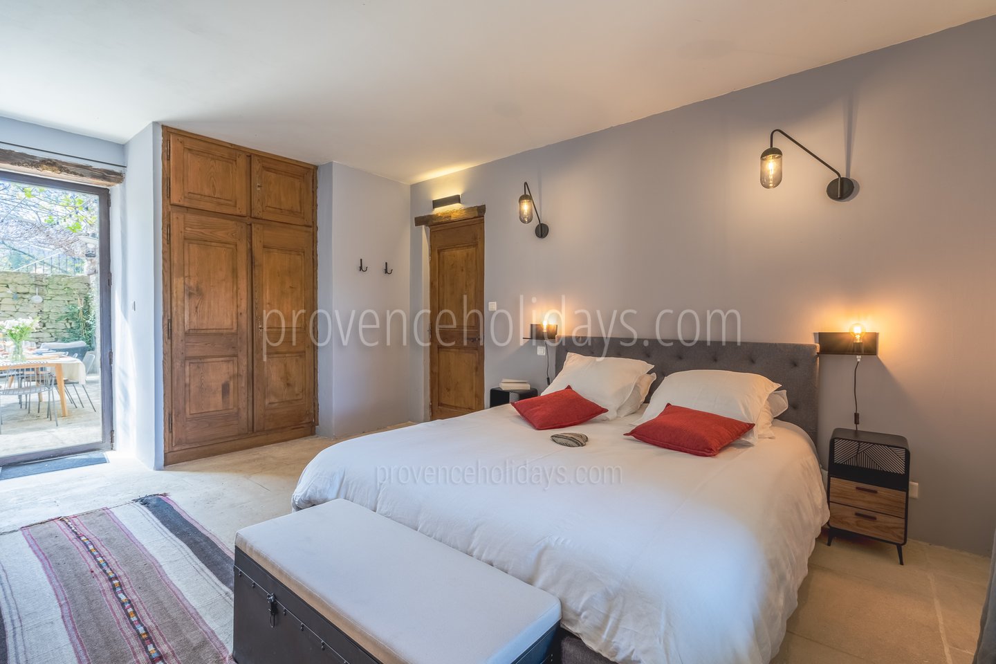 4 - Mas du Taureau: Villa: Bedroom