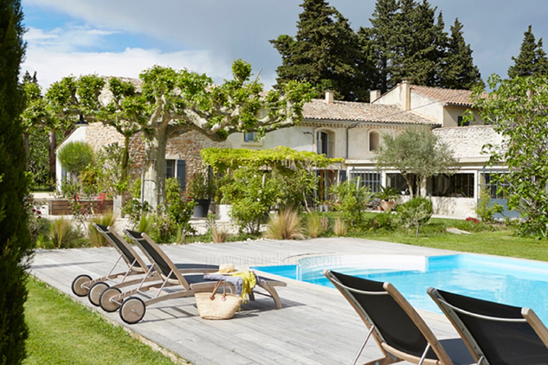 38 - Maison Sarrians: Villa: Exterior