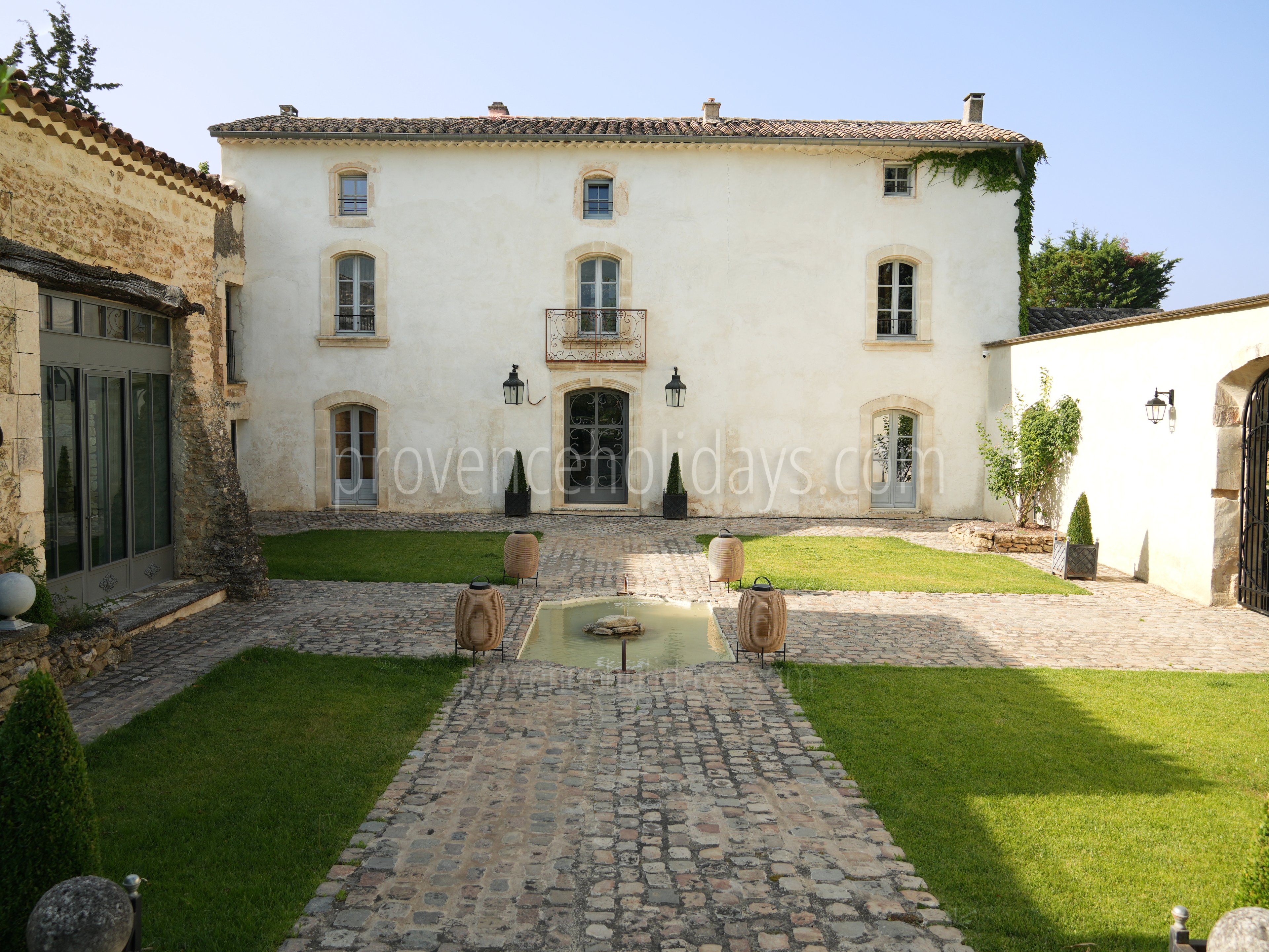 1 - Domaine du Grand Chêne: Villa: Exterior