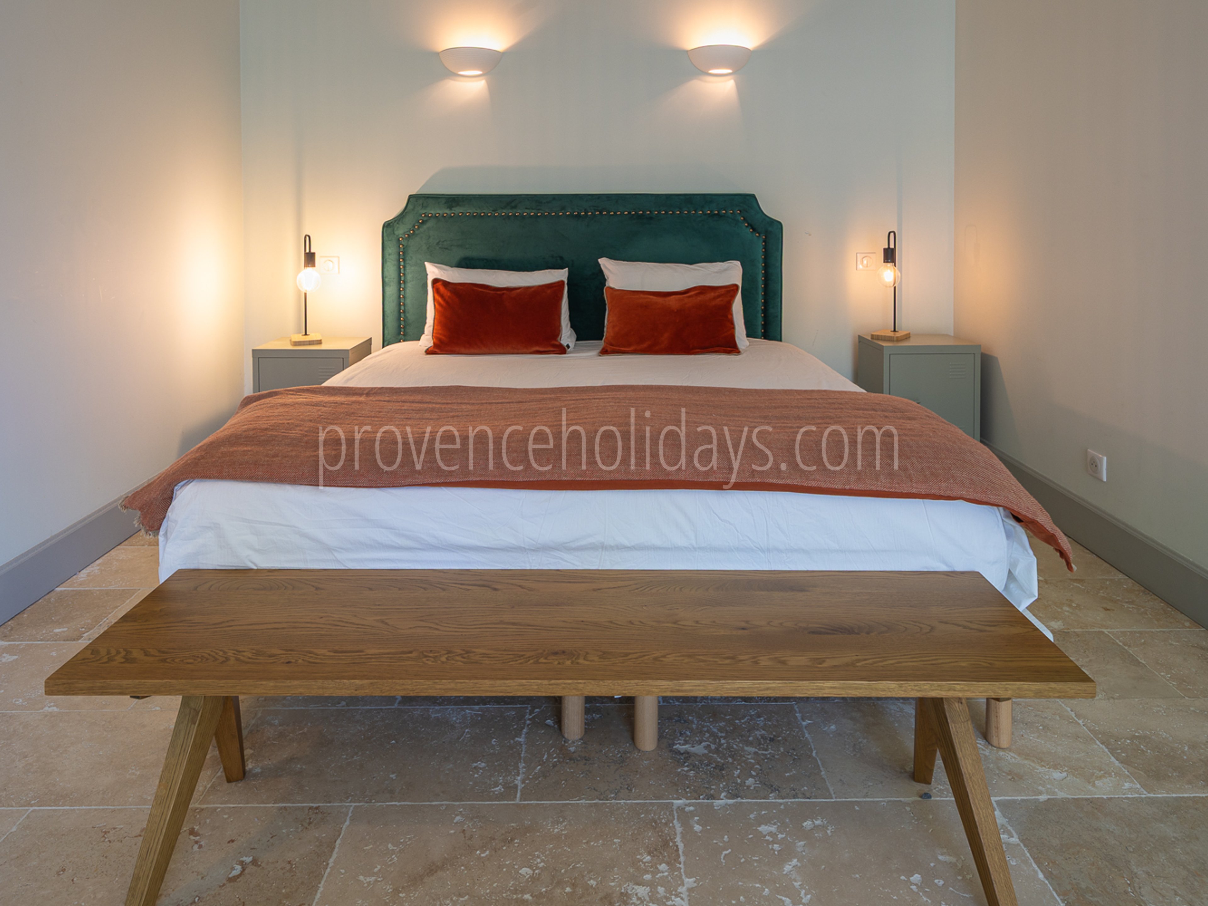 12 - Mas du Lierre: Villa: Bedroom