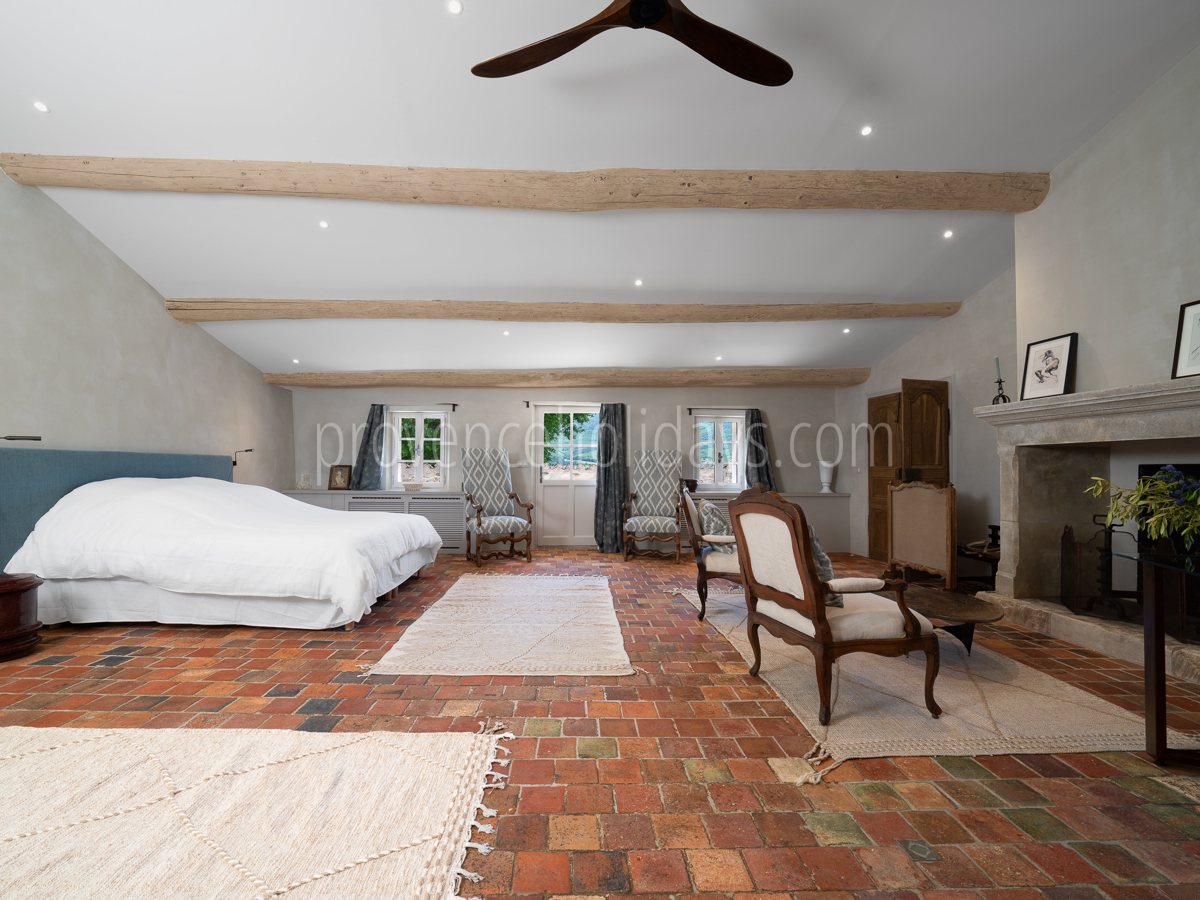 15 - Domaine des cascades: Villa: Bedroom 1