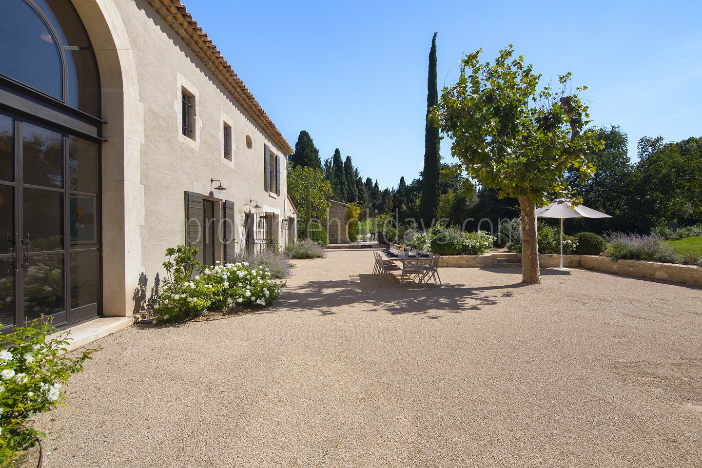 11 - Mas du Paradis: Villa: Exterior