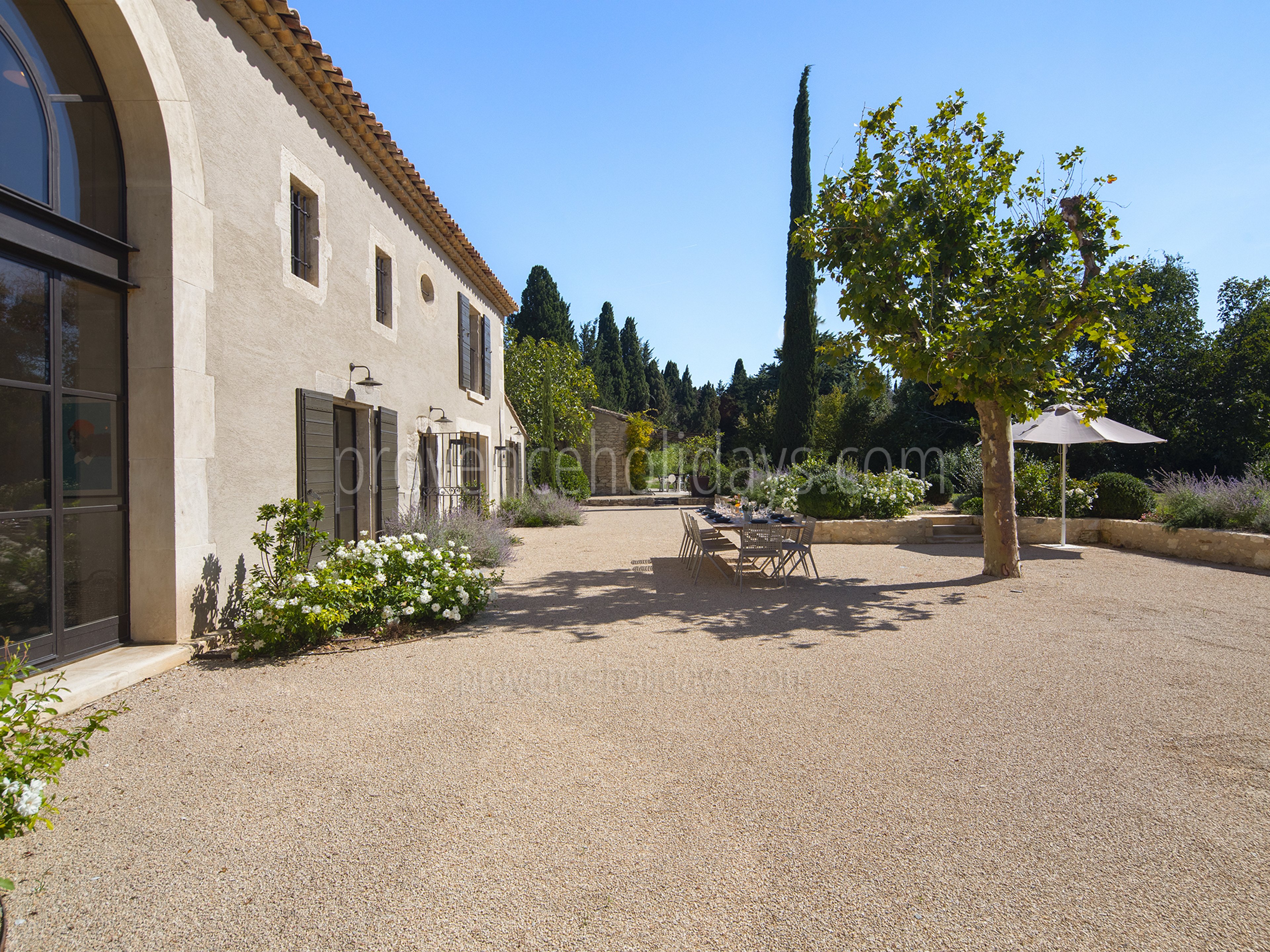 11 - Mas du Paradis: Villa: Exterior