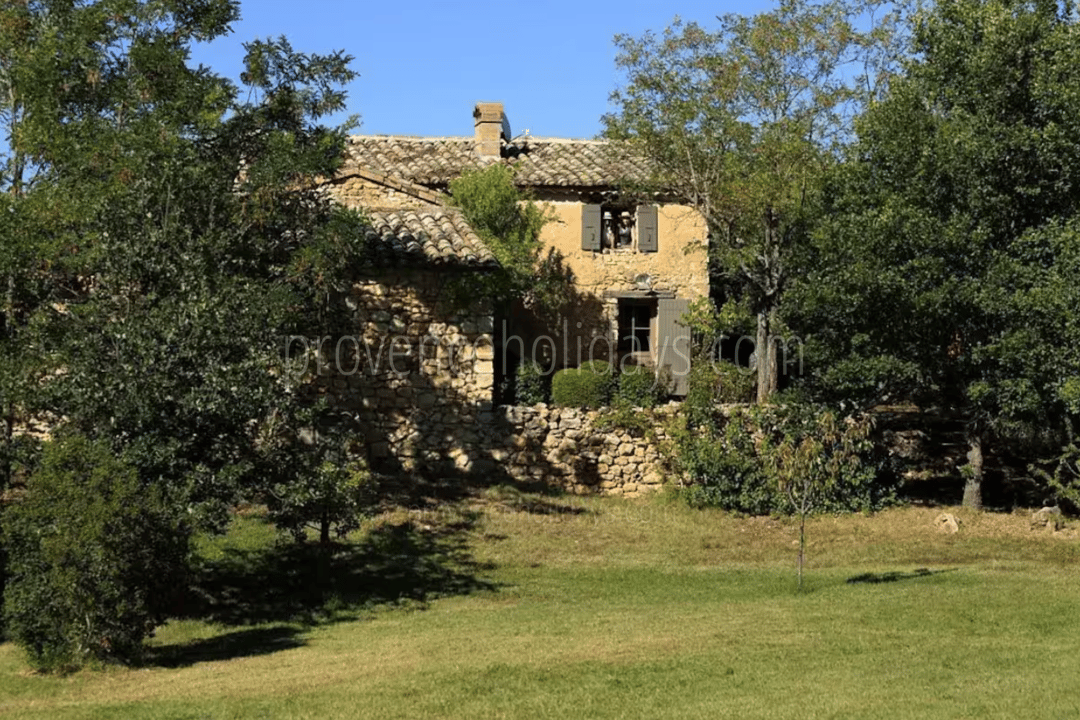 3 - Les Vues du Luberon: Villa: Exterior