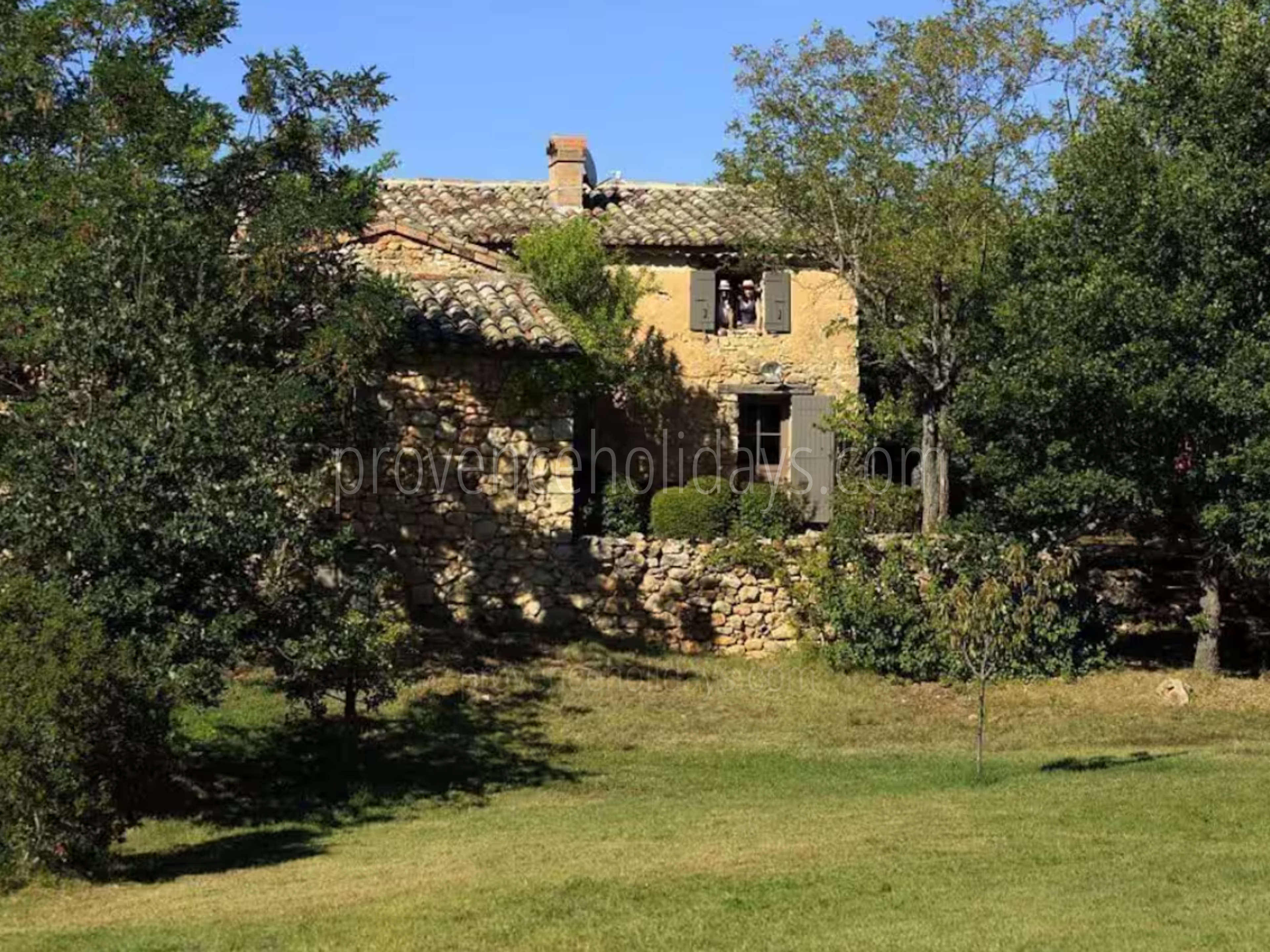 3 - Les Vues du Luberon: Villa: Exterior
