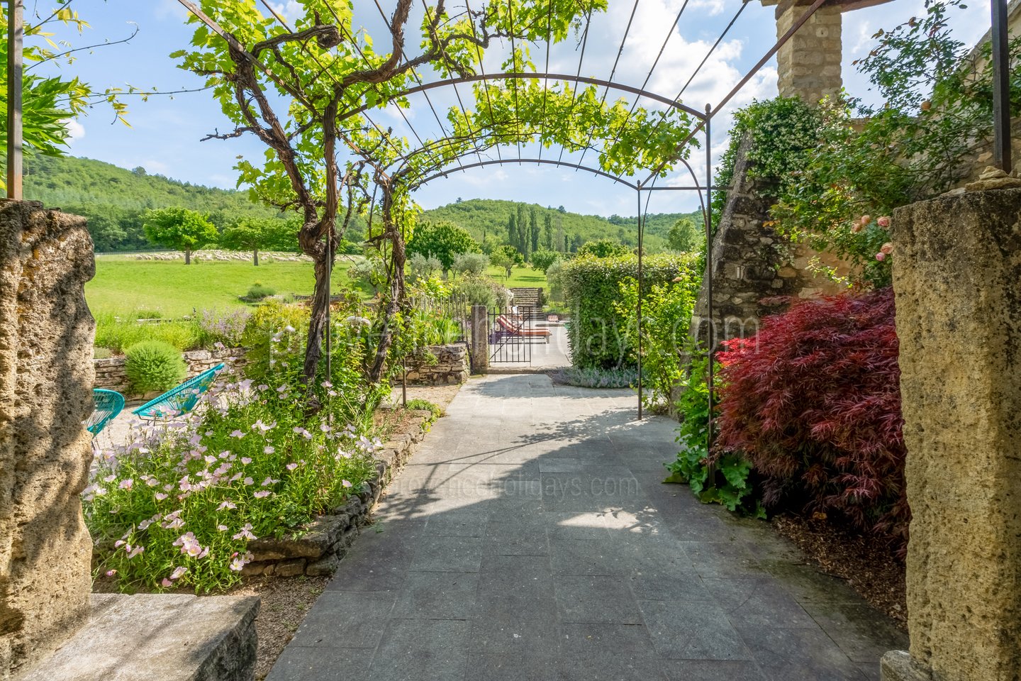 17 - La Bastide Neuve: Villa: Exterior