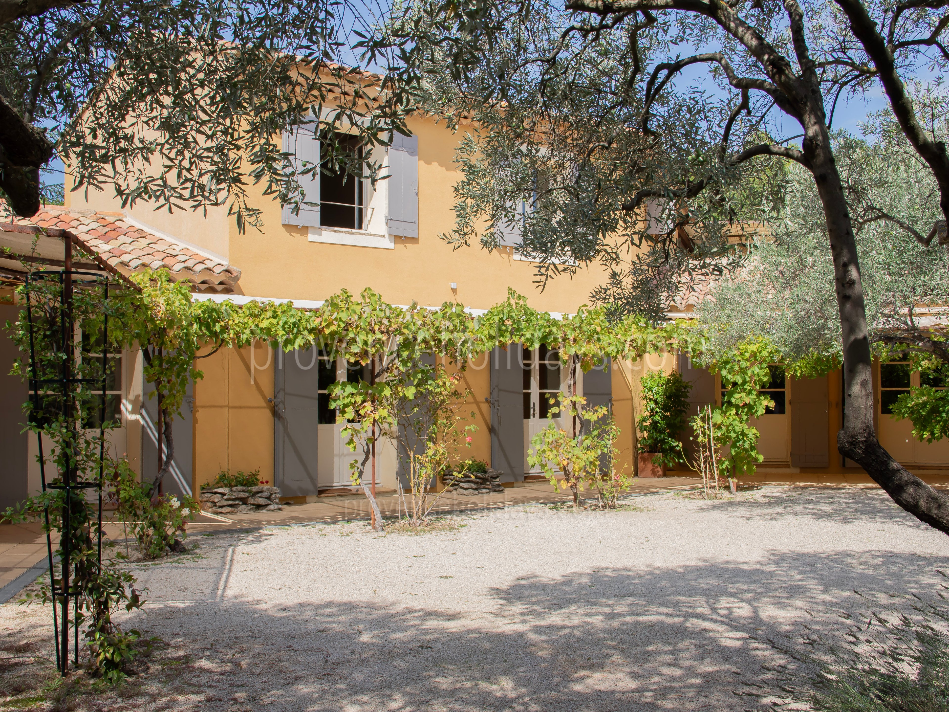 1 - Villa des Rosiers: Villa: Exterior