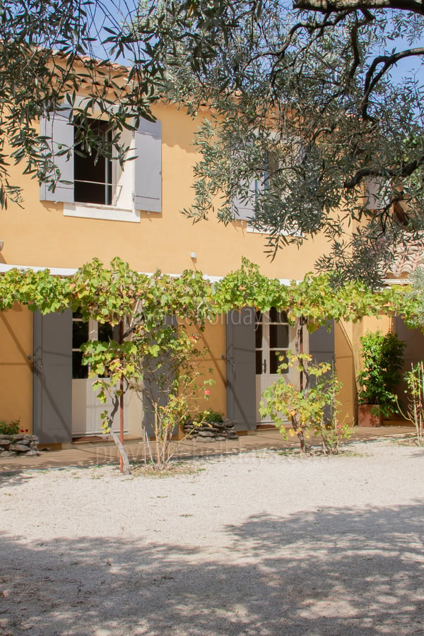 1 - Villa des Rosiers: Villa: Exterior