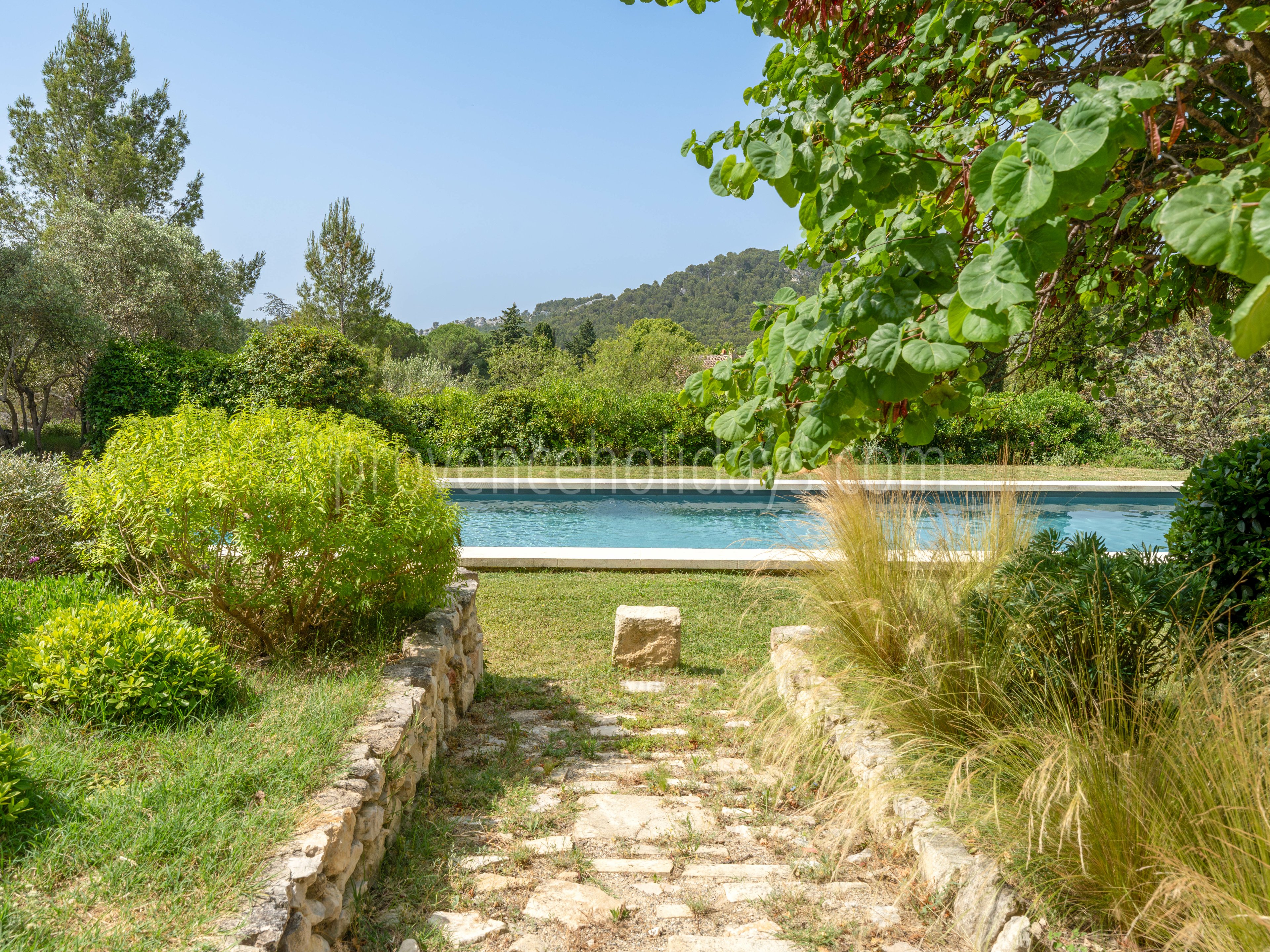 33 - Mas des Roches: Villa: Pool
