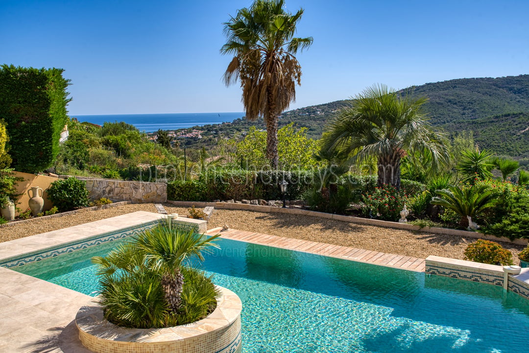 Maison provençale avec vue mer et piscine chauffée 5 - Villa Alba: Villa: Pool