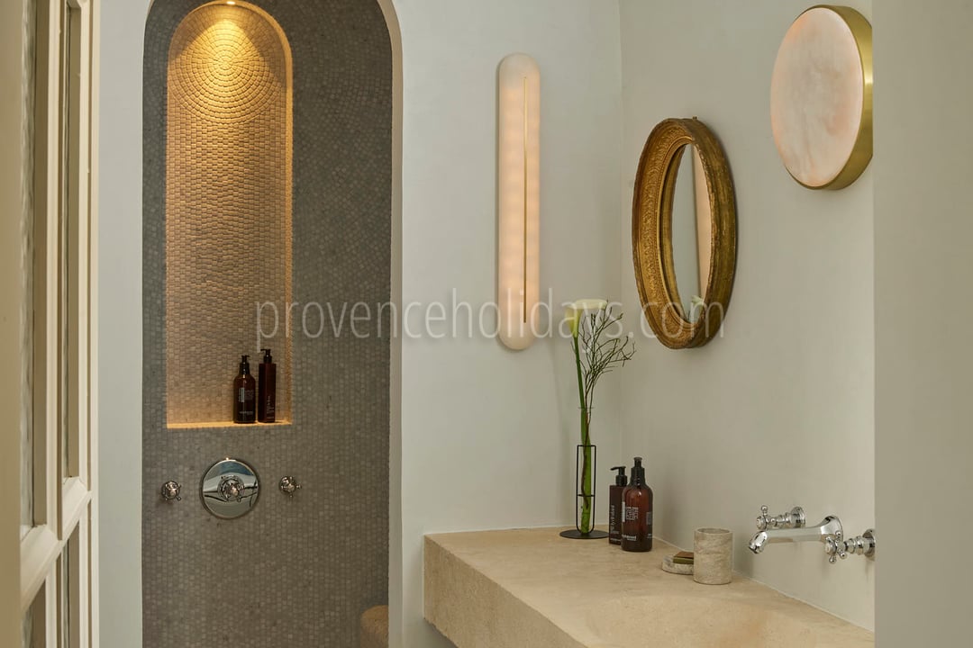 58 - Maison Tourelle: Villa: Bathroom