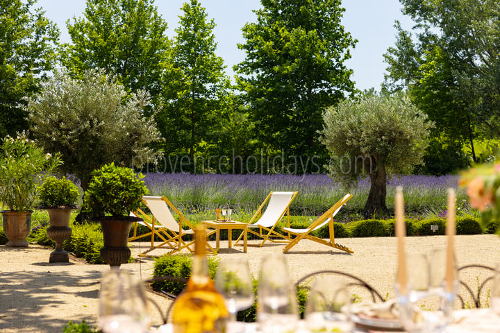 8 - La Bastide Lavande: Villa: Exterior