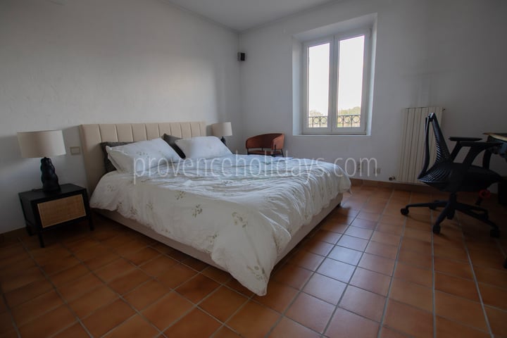12 - Mas des Barrattes: Villa: Bedroom