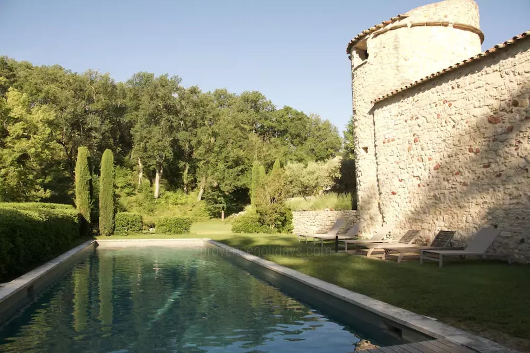 6 - Bastide de Goult: Villa: Exterior