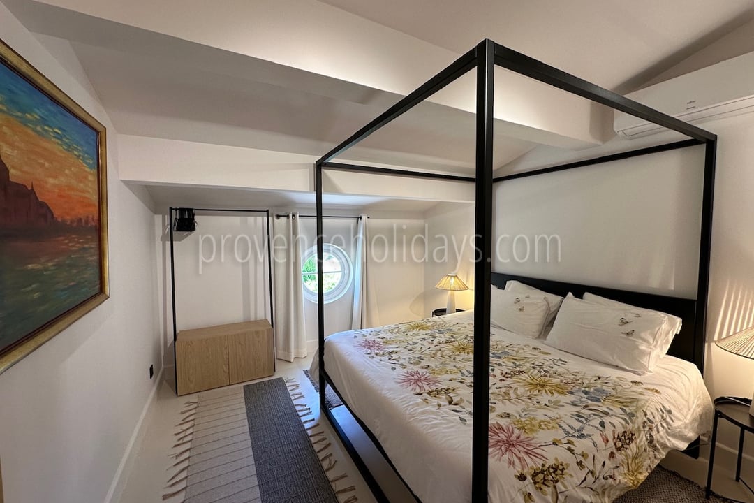 21 - Mas du Ciel Clair: Villa: Bedroom