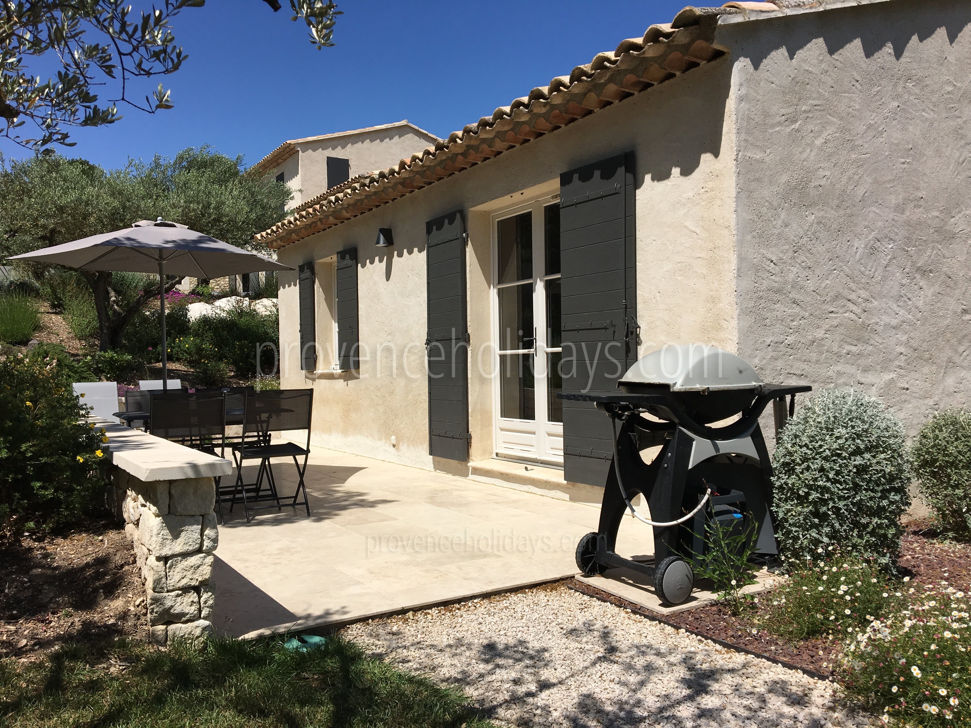 10 - Le Mas Provençal: Villa: Exterior