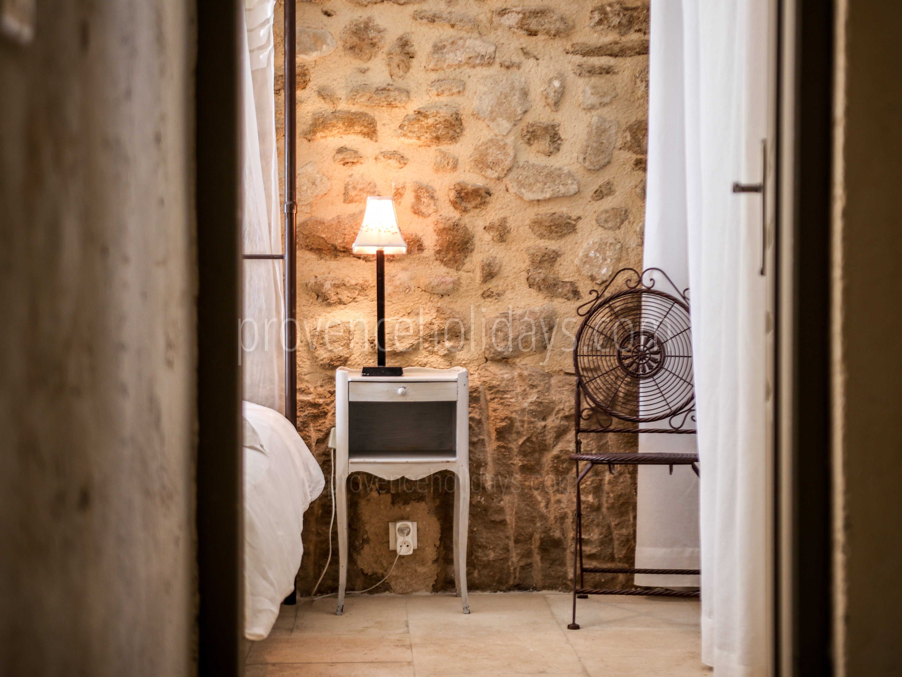 32 - Mas de Beaumes: Villa: Interior