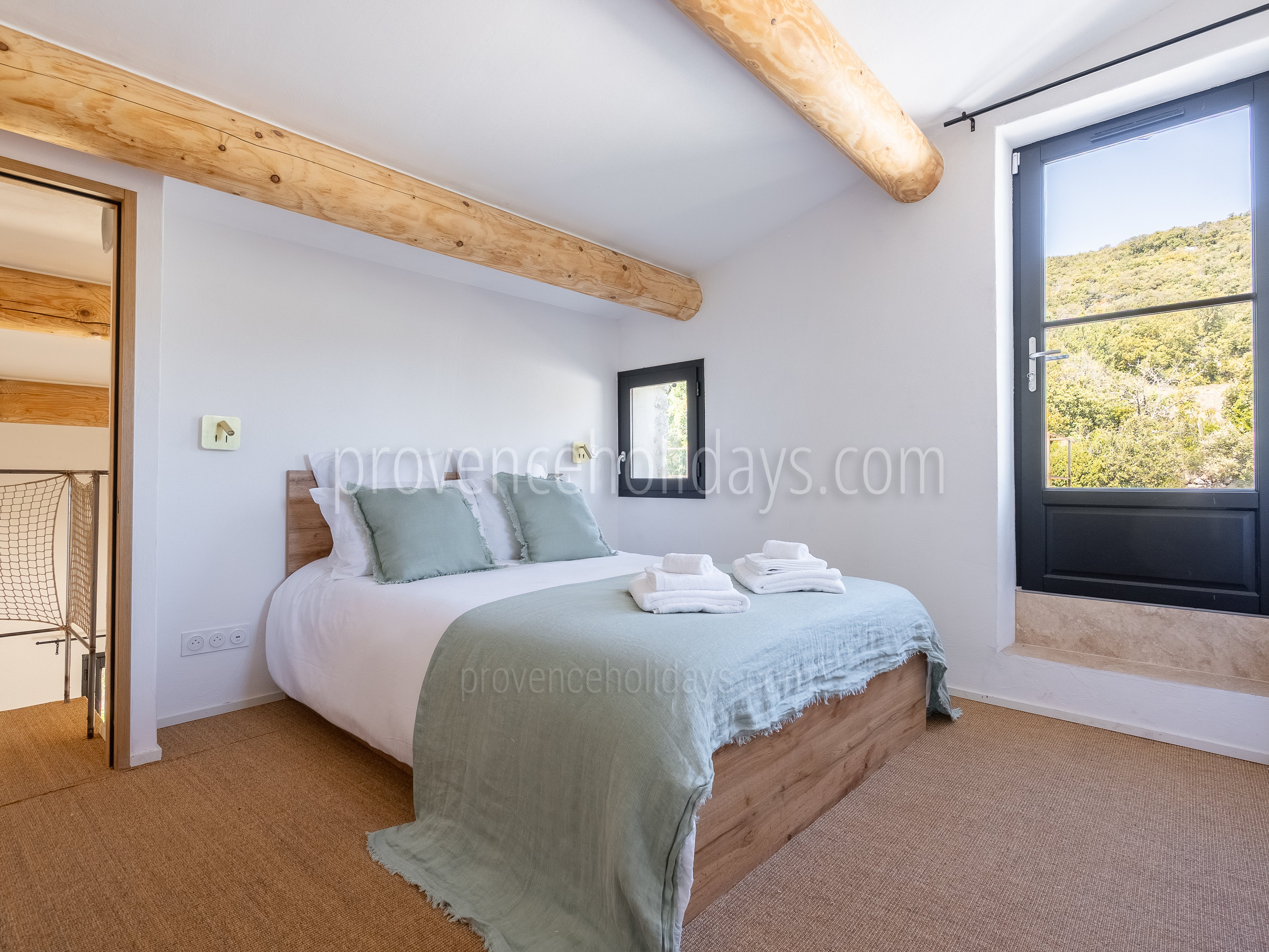 26 - Mas de la Rouquette: Villa: Bedroom