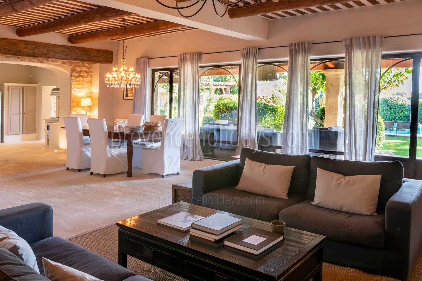36 - Domaine de Joucas: Villa: Interior