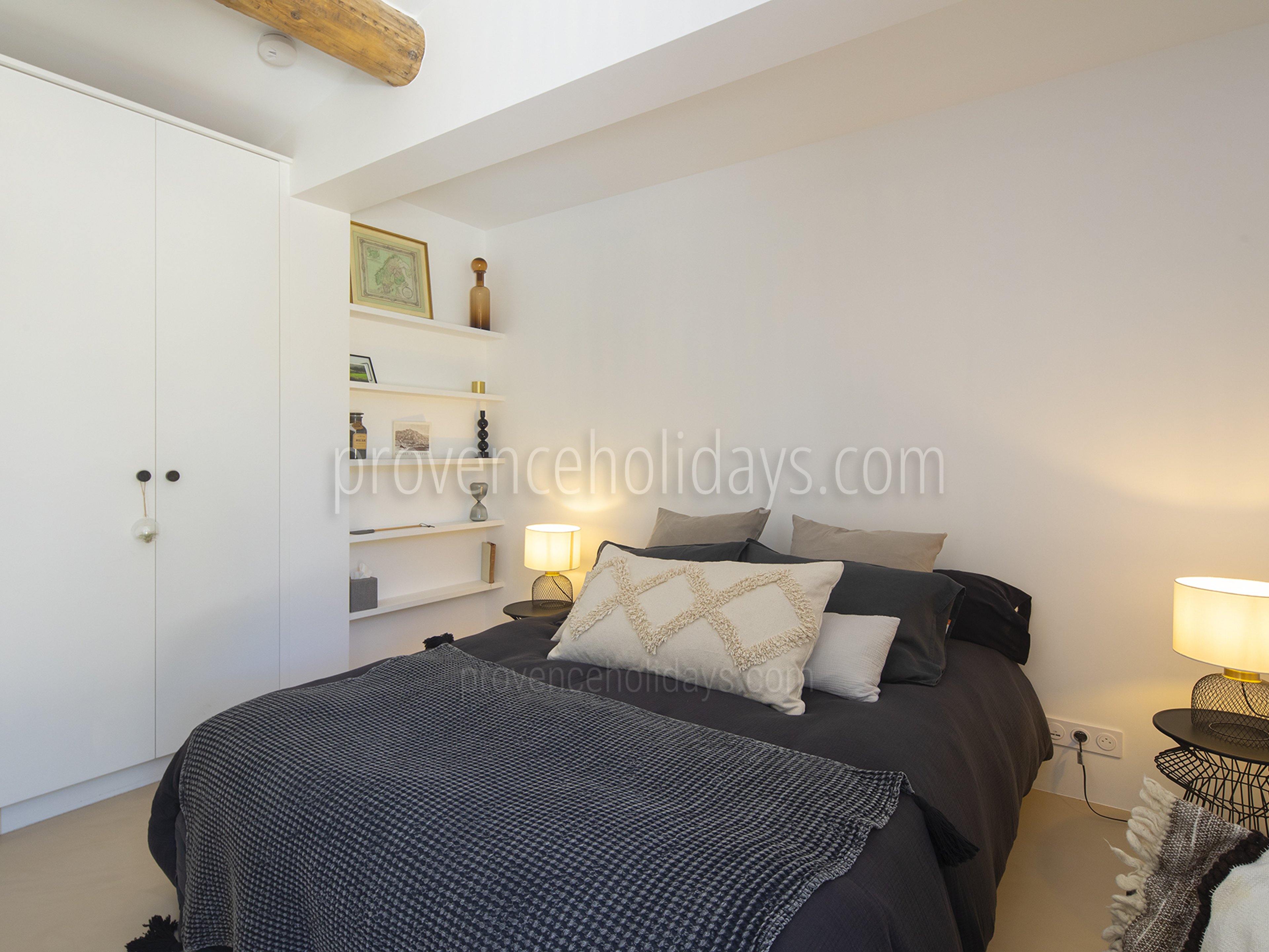 34 - Escapade en Luberon: Villa: Bedroom