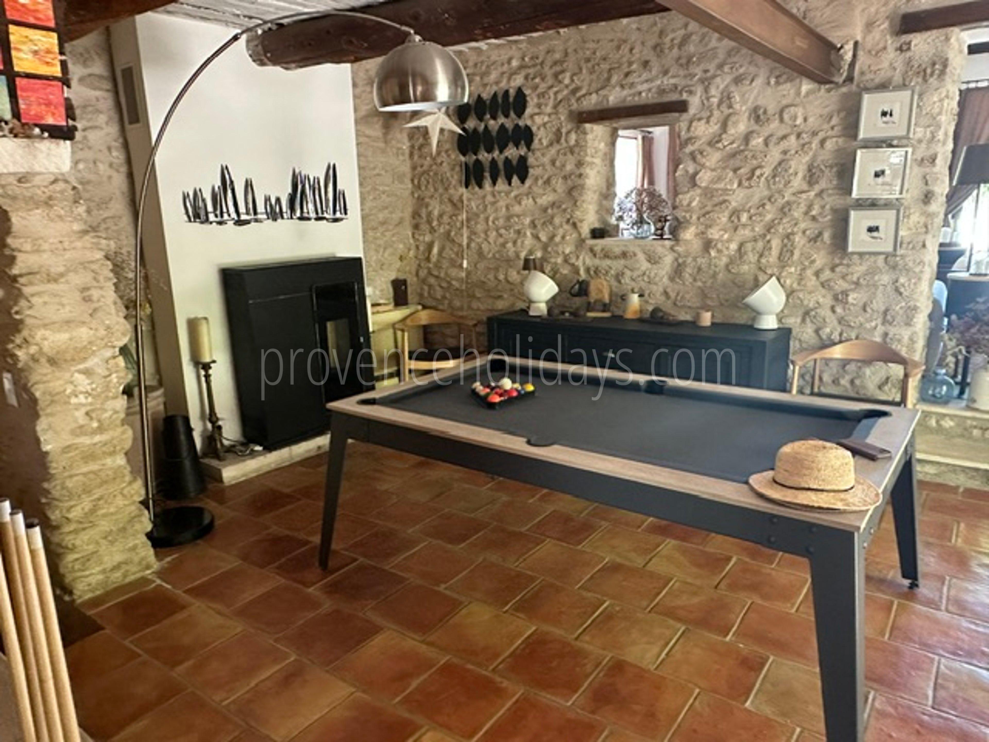 50 - Mas du Taureau: Villa: Interior